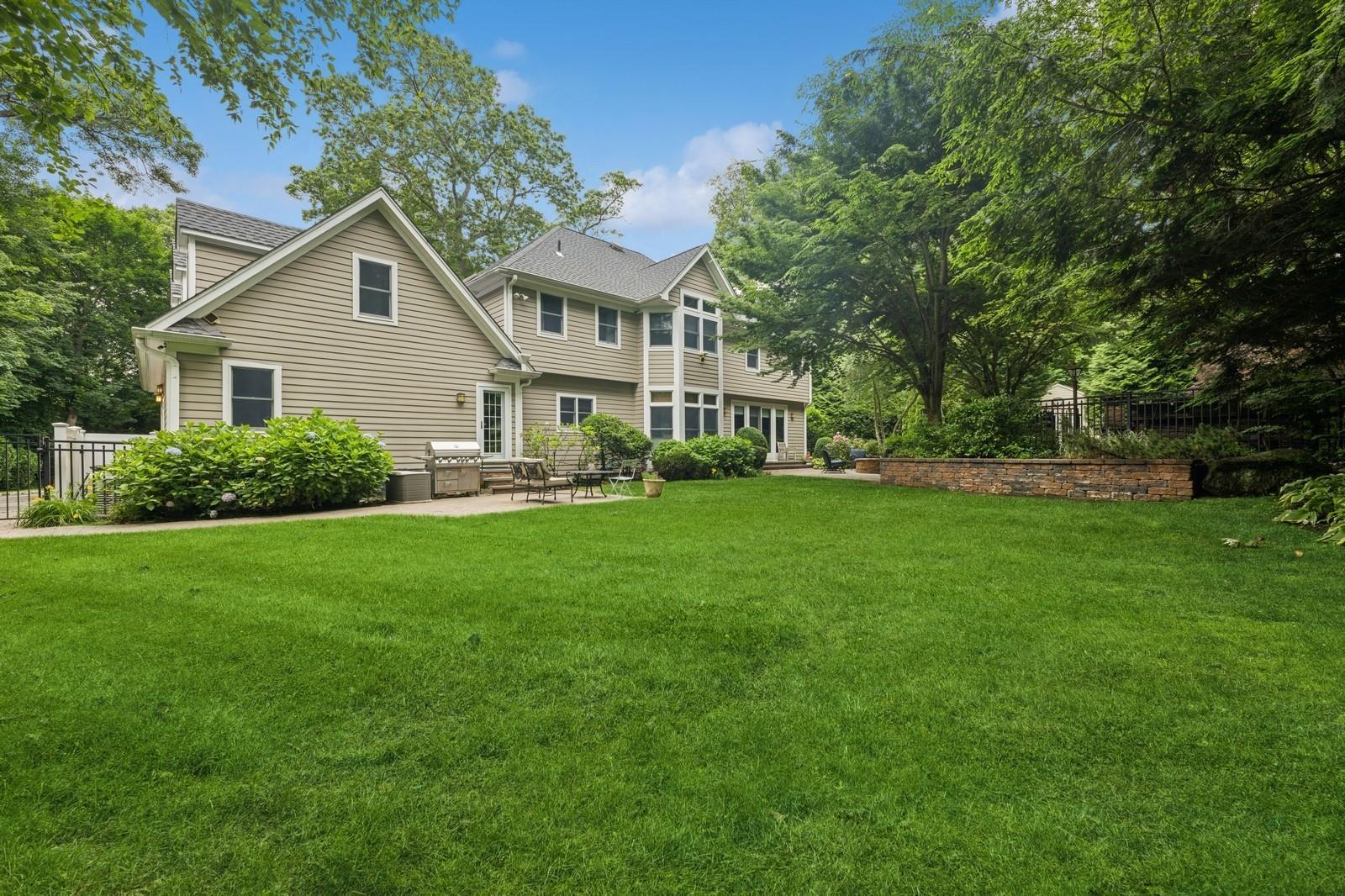 Single Family Huntington Bay  Suffolk County, NY 11743, MLS-877564-40
