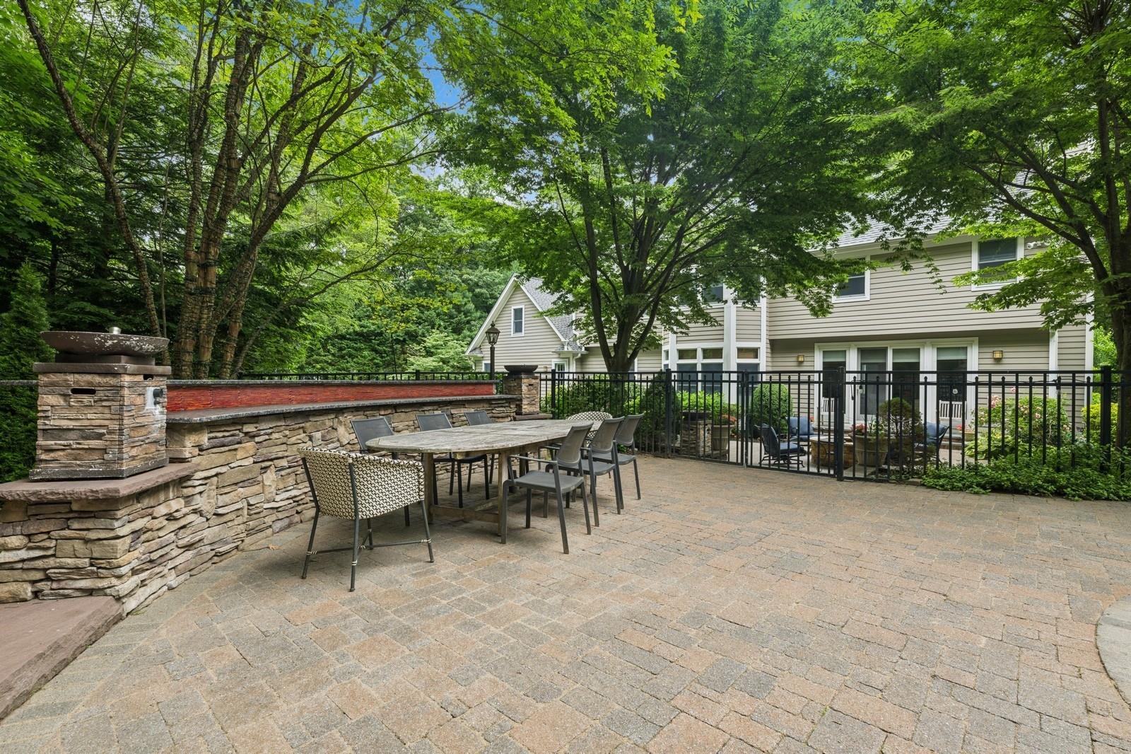 Single Family Huntington Bay  Suffolk County, NY 11743, MLS-877564-44
