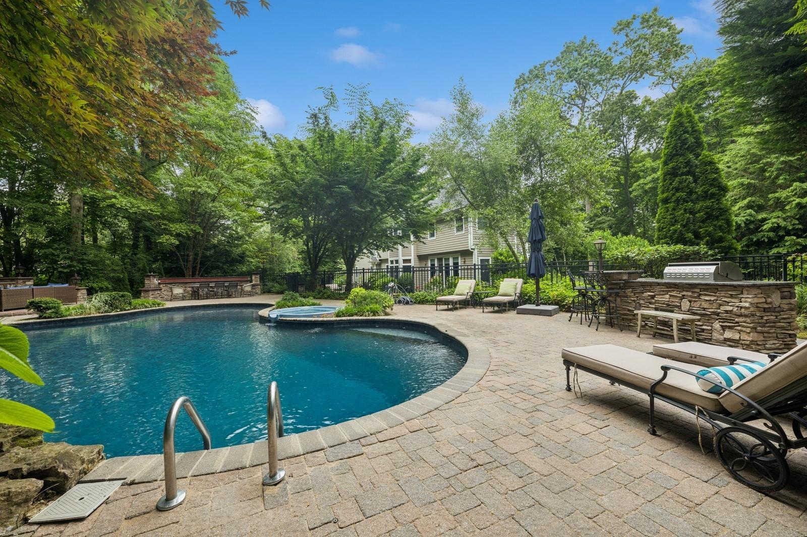 Single Family Huntington Bay  Suffolk County, NY 11743, MLS-877564-45