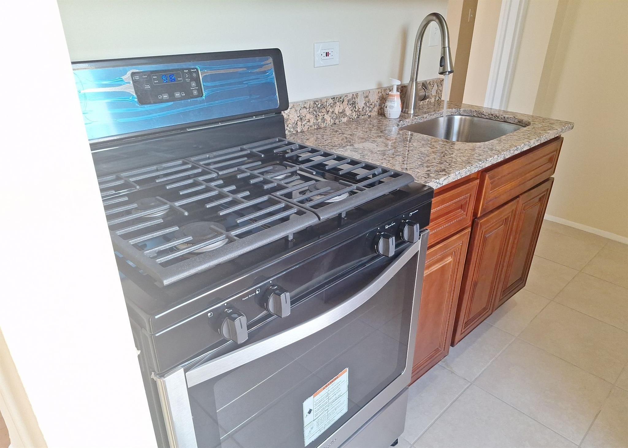 Coop Greystone  Bronx, NY 10463, MLS-877566-11