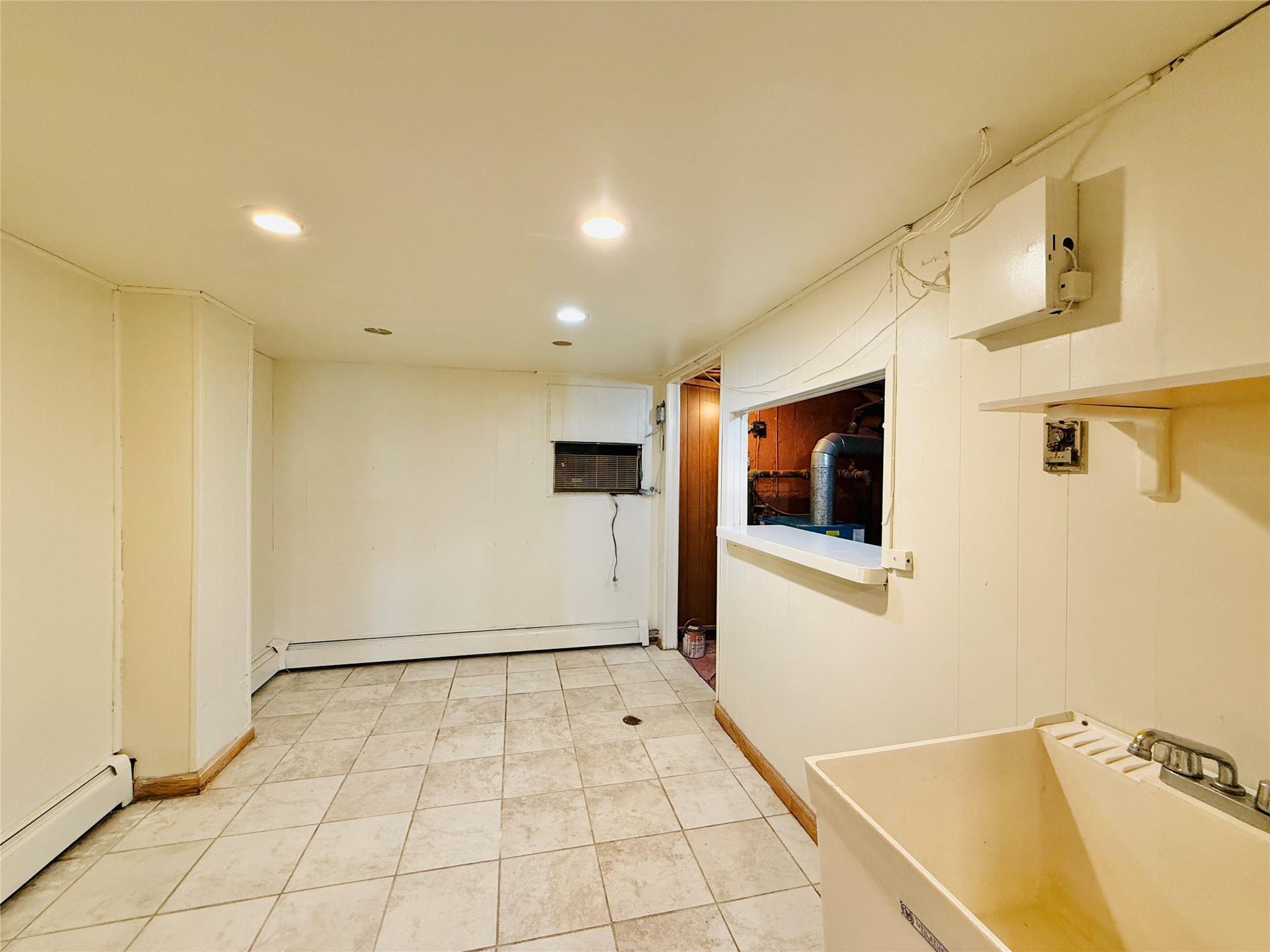 Single Family Lurting  Bronx, NY 10461, MLS-877573-28