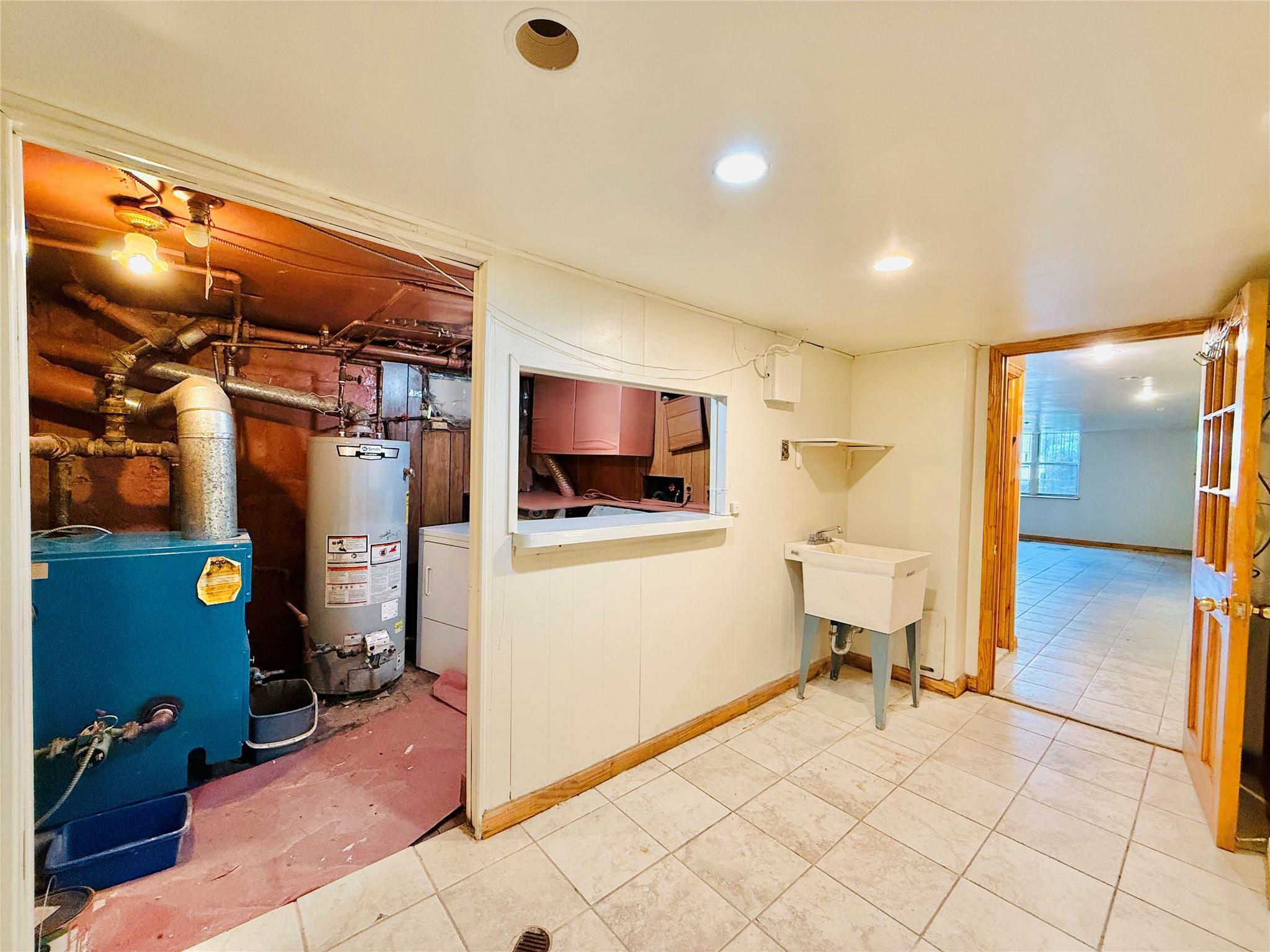 Single Family Lurting  Bronx, NY 10461, MLS-877573-33