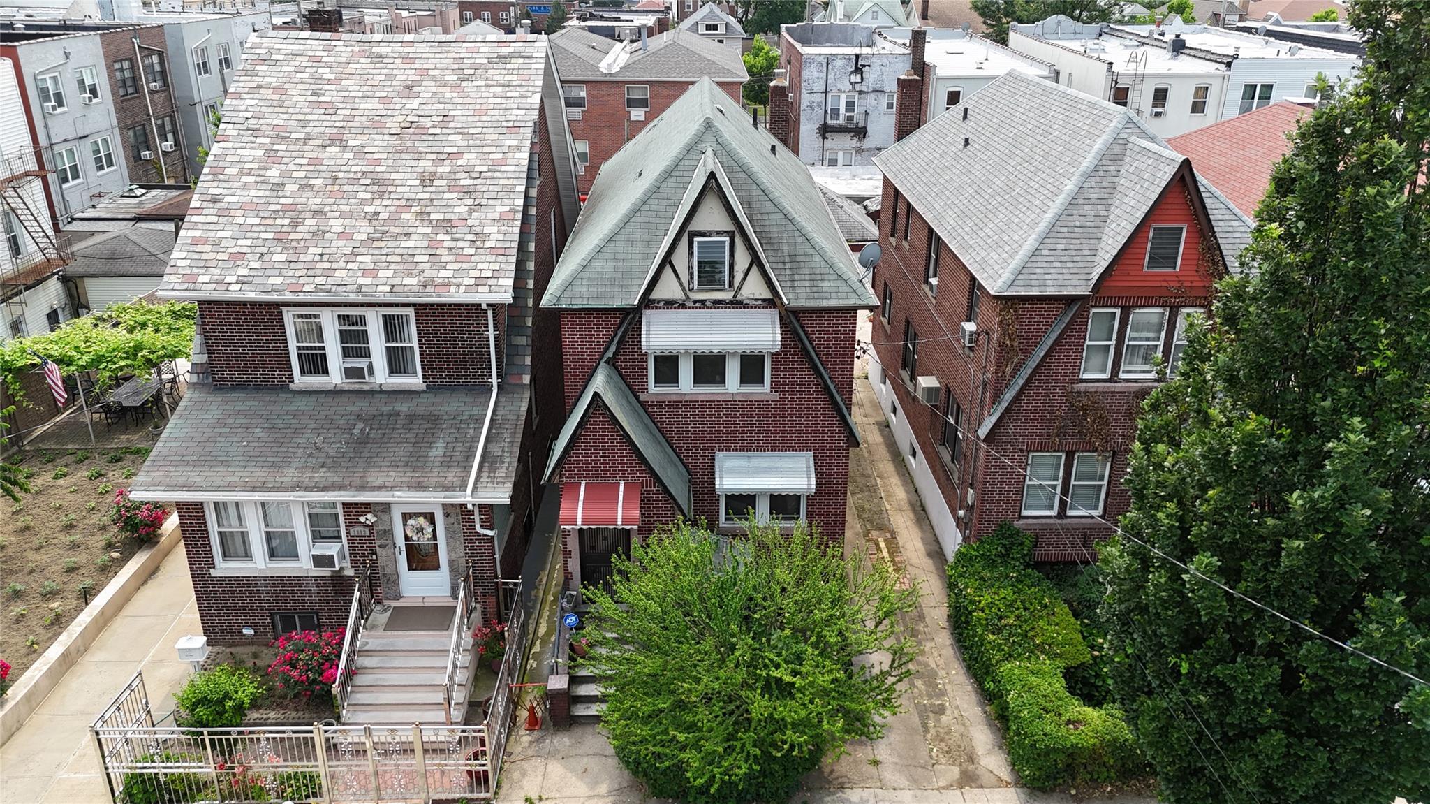 Single Family Lurting  Bronx, NY 10461, MLS-877573-41