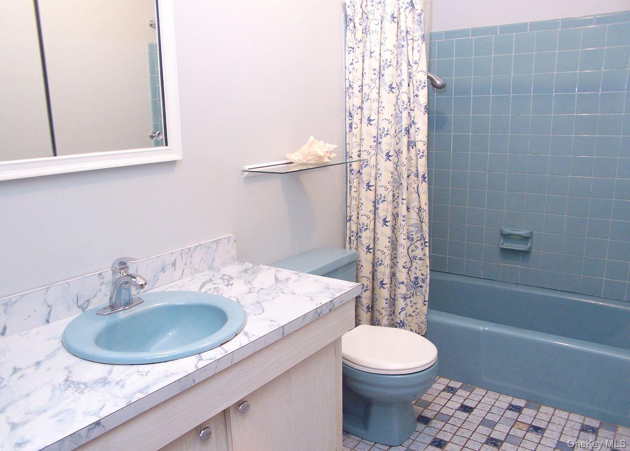 Single Family Donald  Nassau County, NY 11709, MLS-877579-10