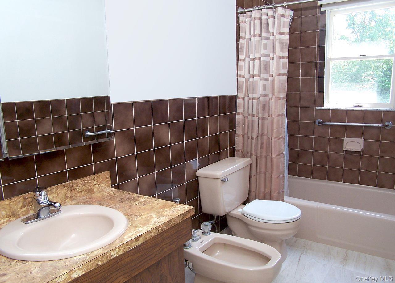 Single Family Donald  Nassau County, NY 11709, MLS-877579-9