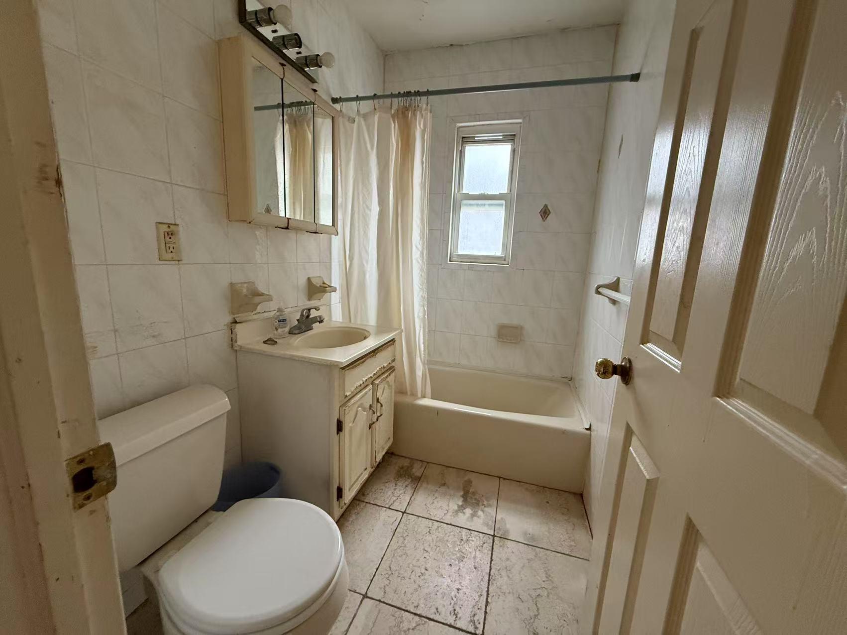 Single Family 199th  Queens, NY 11366, MLS-877592-7