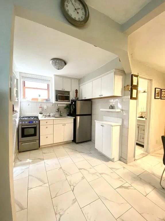 Single Family 74  Queens, NY 11370, MLS-877611-3