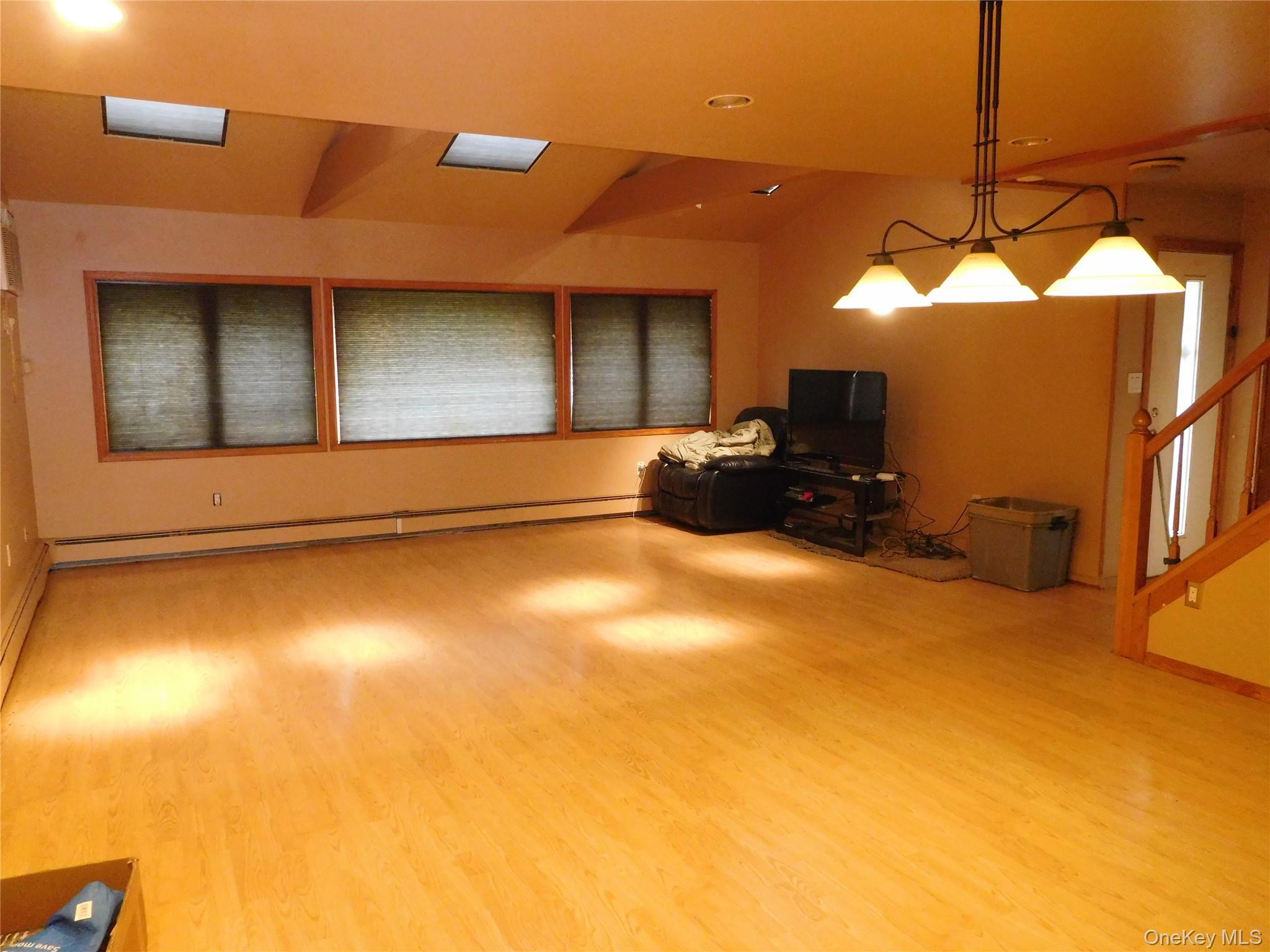 Single Family Willowood  Nassau County, NY 11793, MLS-877631-4