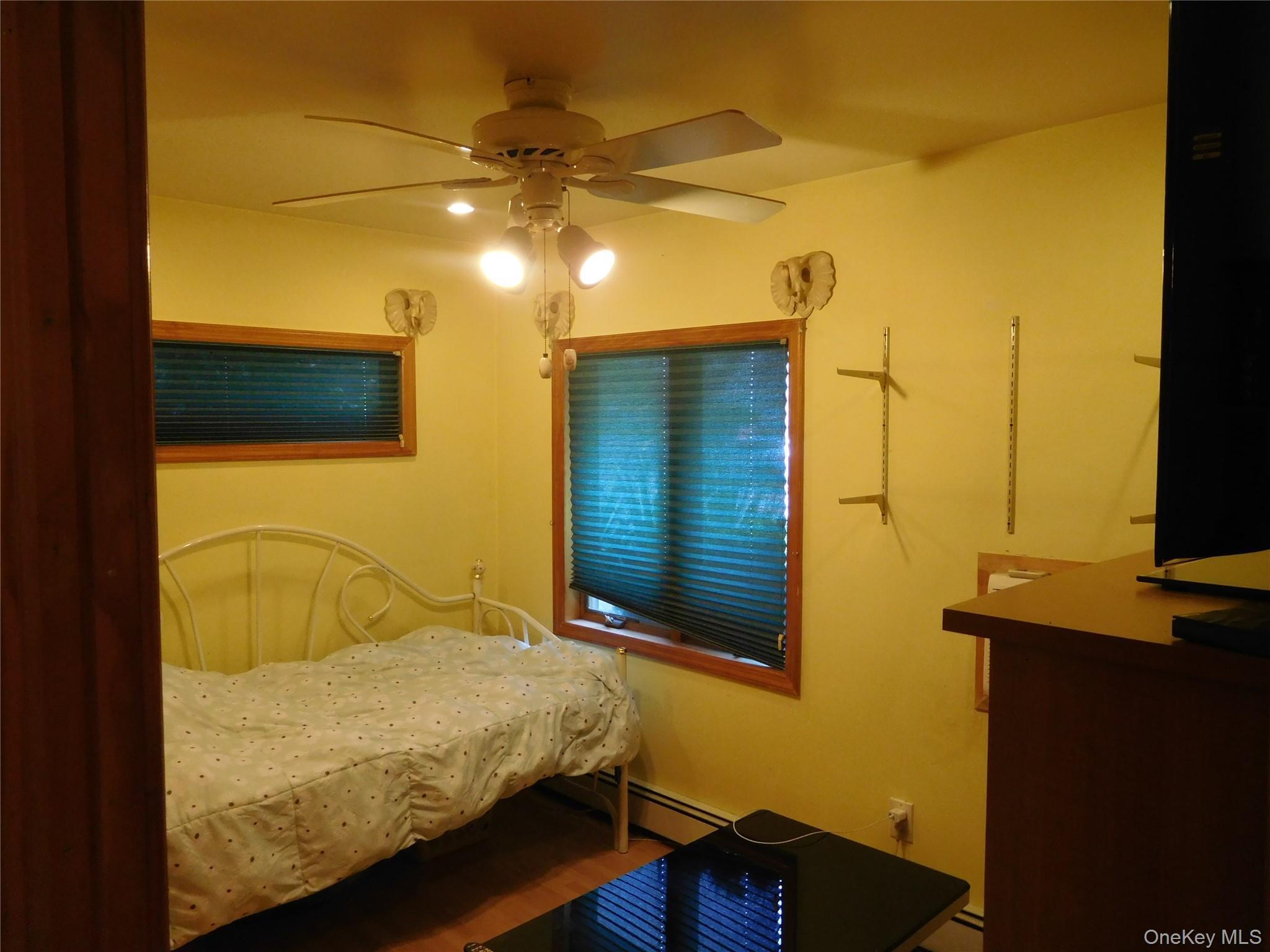 Single Family Willowood  Nassau County, NY 11793, MLS-877631-9