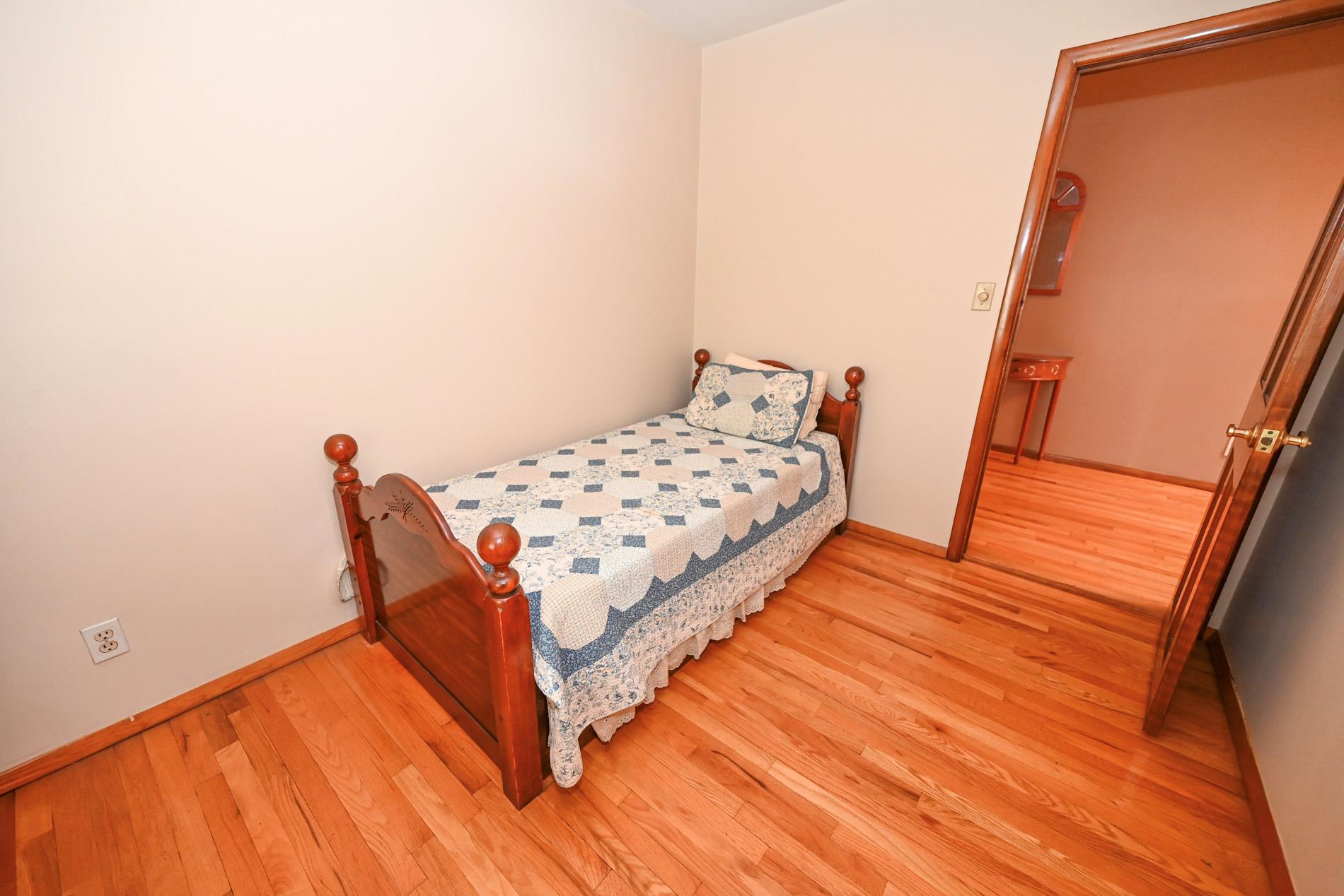Single Family 69th  Queens, NY 11378, MLS-877634-17