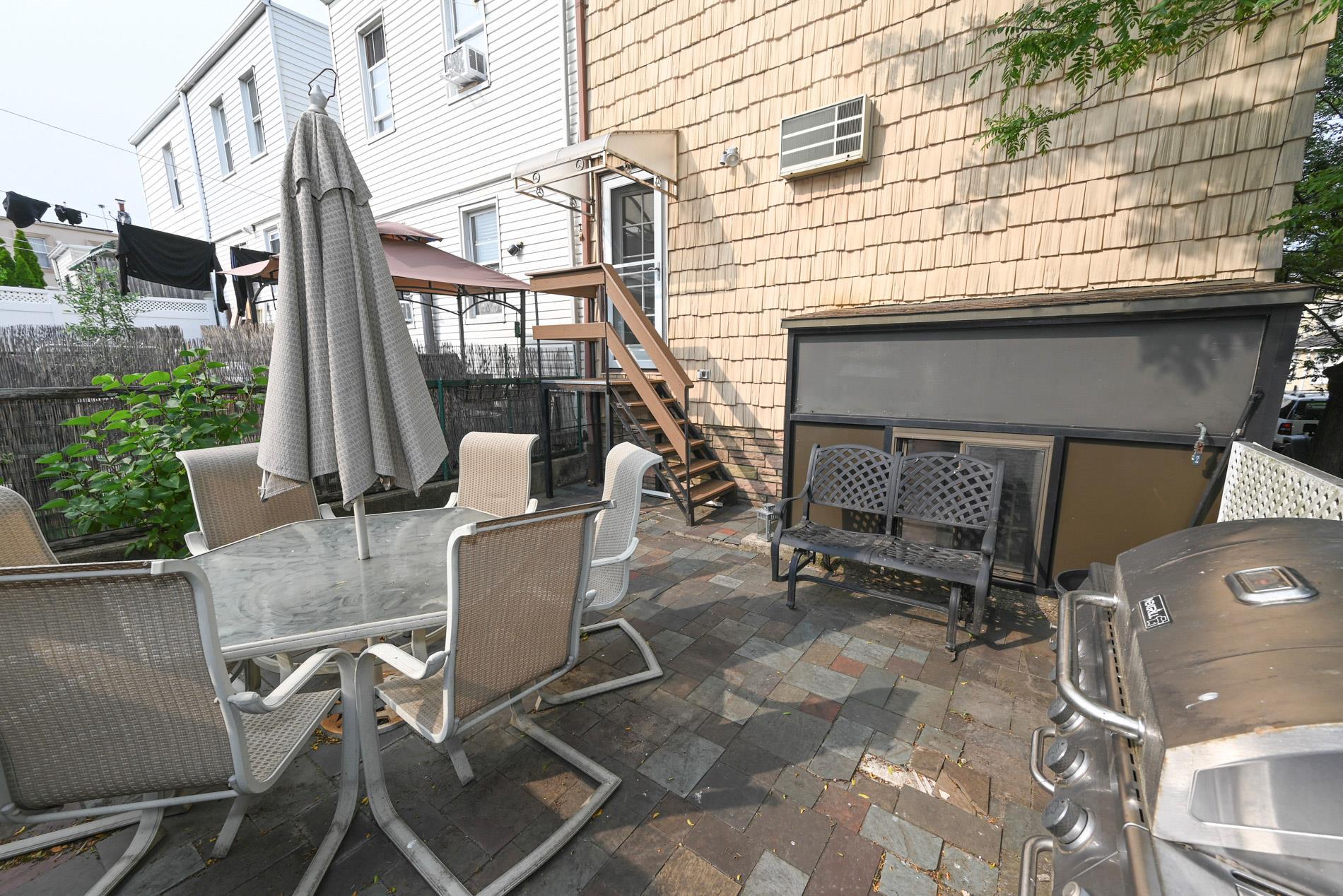 Single Family 69th  Queens, NY 11378, MLS-877634-4