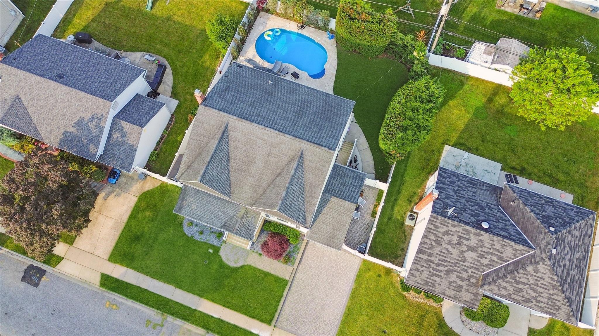 Single Family Syosset  Nassau County, NY 11791, MLS-877646-3