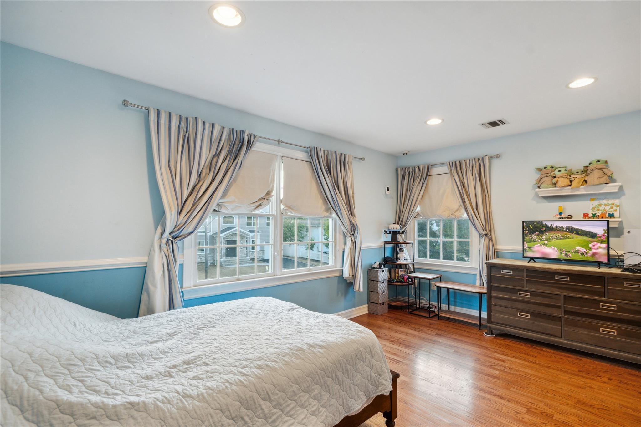 Single Family Syosset  Nassau County, NY 11791, MLS-877646-31