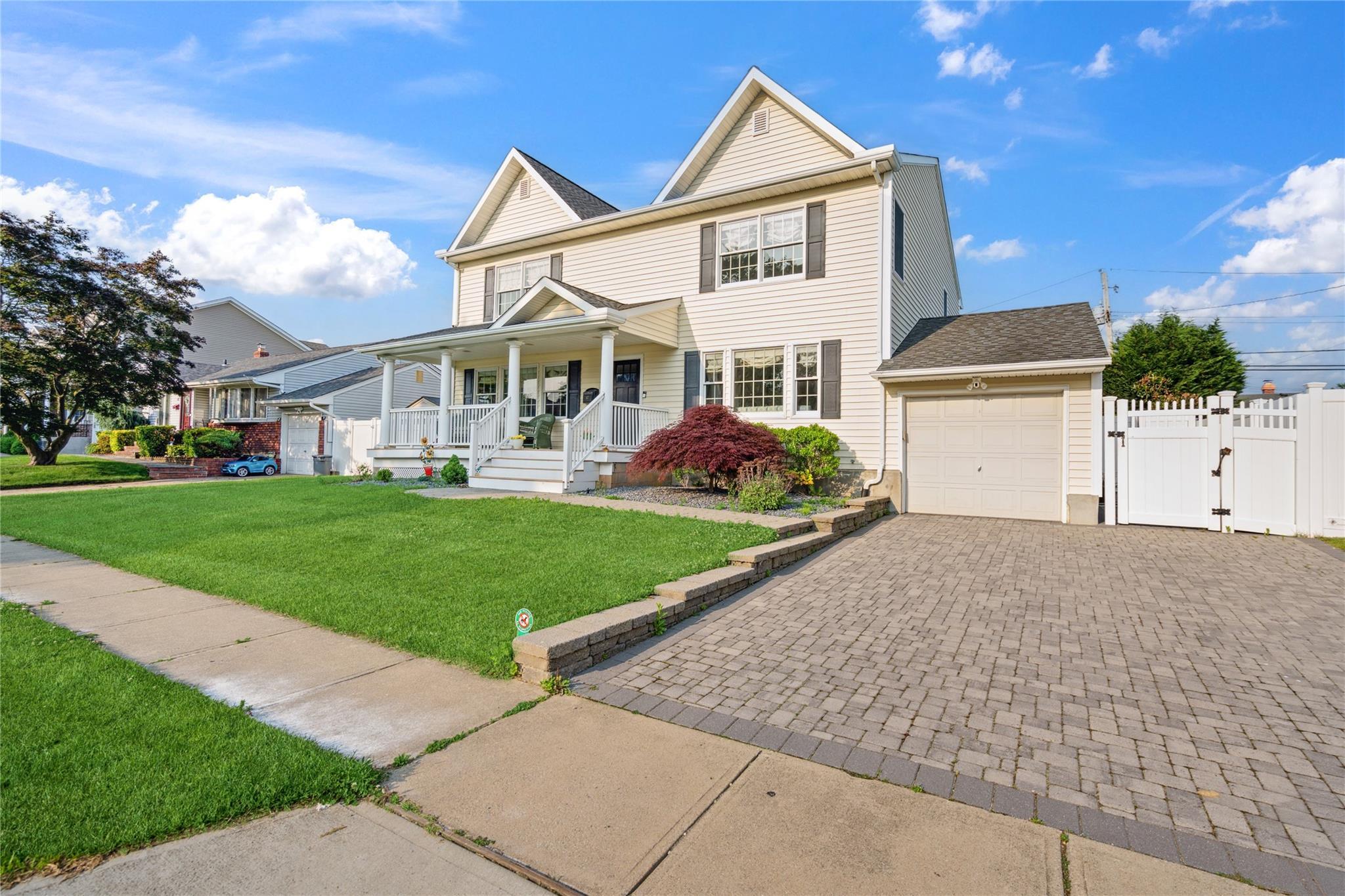 Single Family Syosset  Nassau County, NY 11791, MLS-877646-5