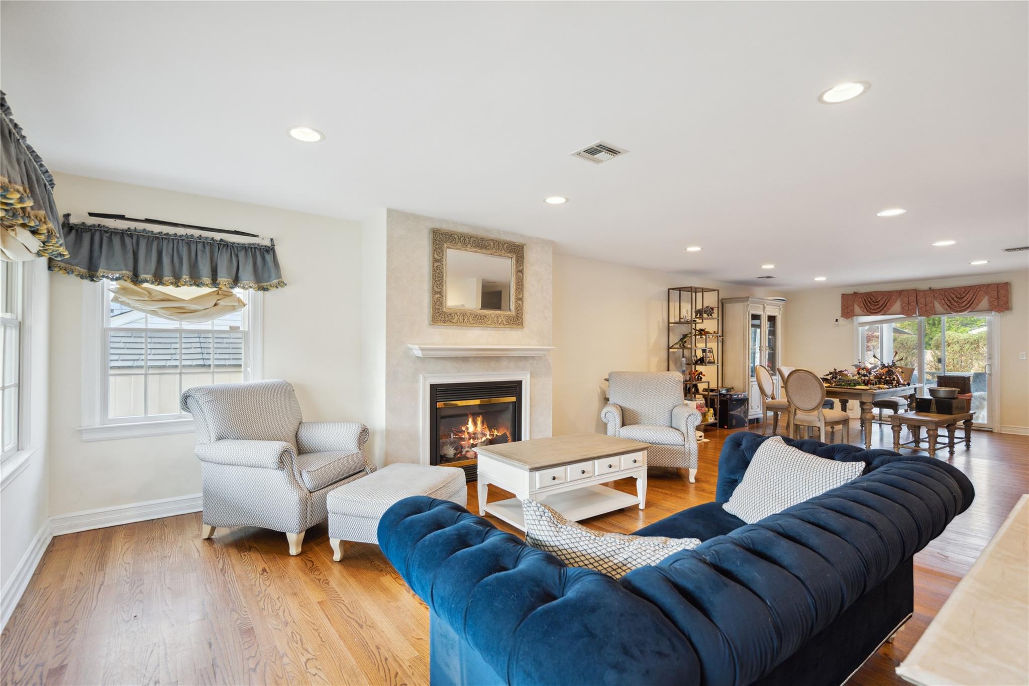 Single Family Syosset  Nassau County, NY 11791, MLS-877646-7