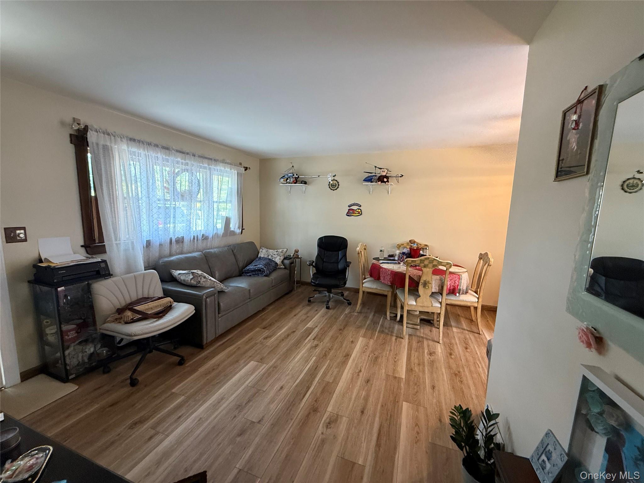 Single Family Howells  Suffolk County, NY 11706, MLS-877658-2