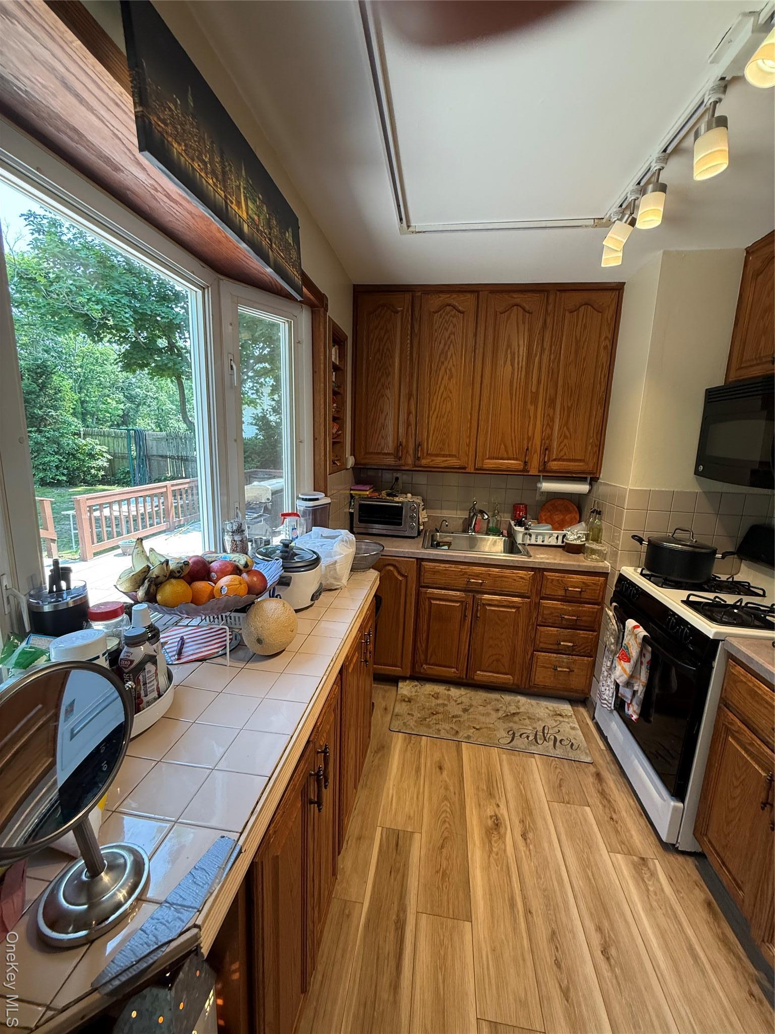 Single Family Howells  Suffolk County, NY 11706, MLS-877658-4