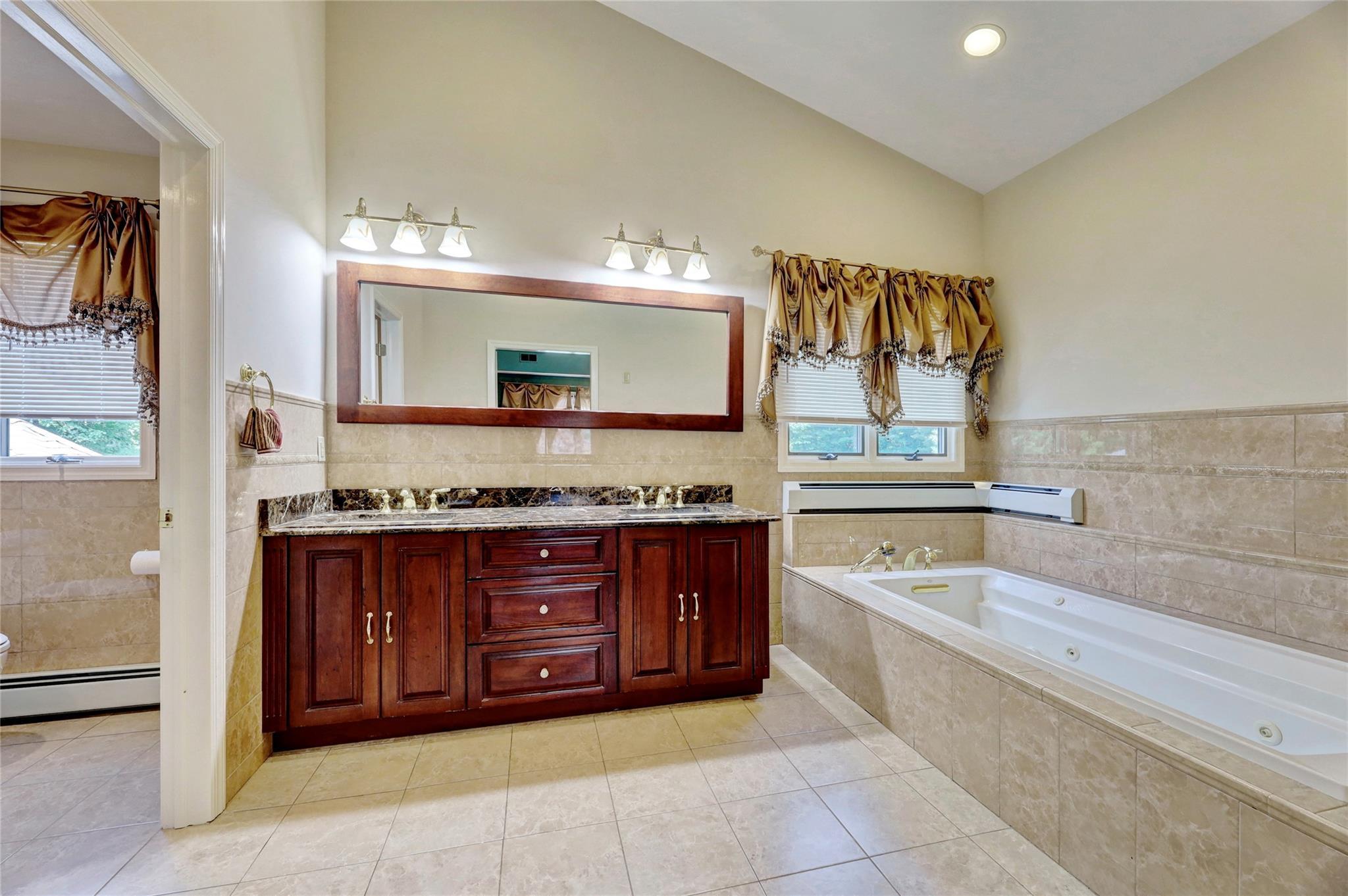 Single Family Snowdrop  Rockland County, NY 10956, MLS-877668-24