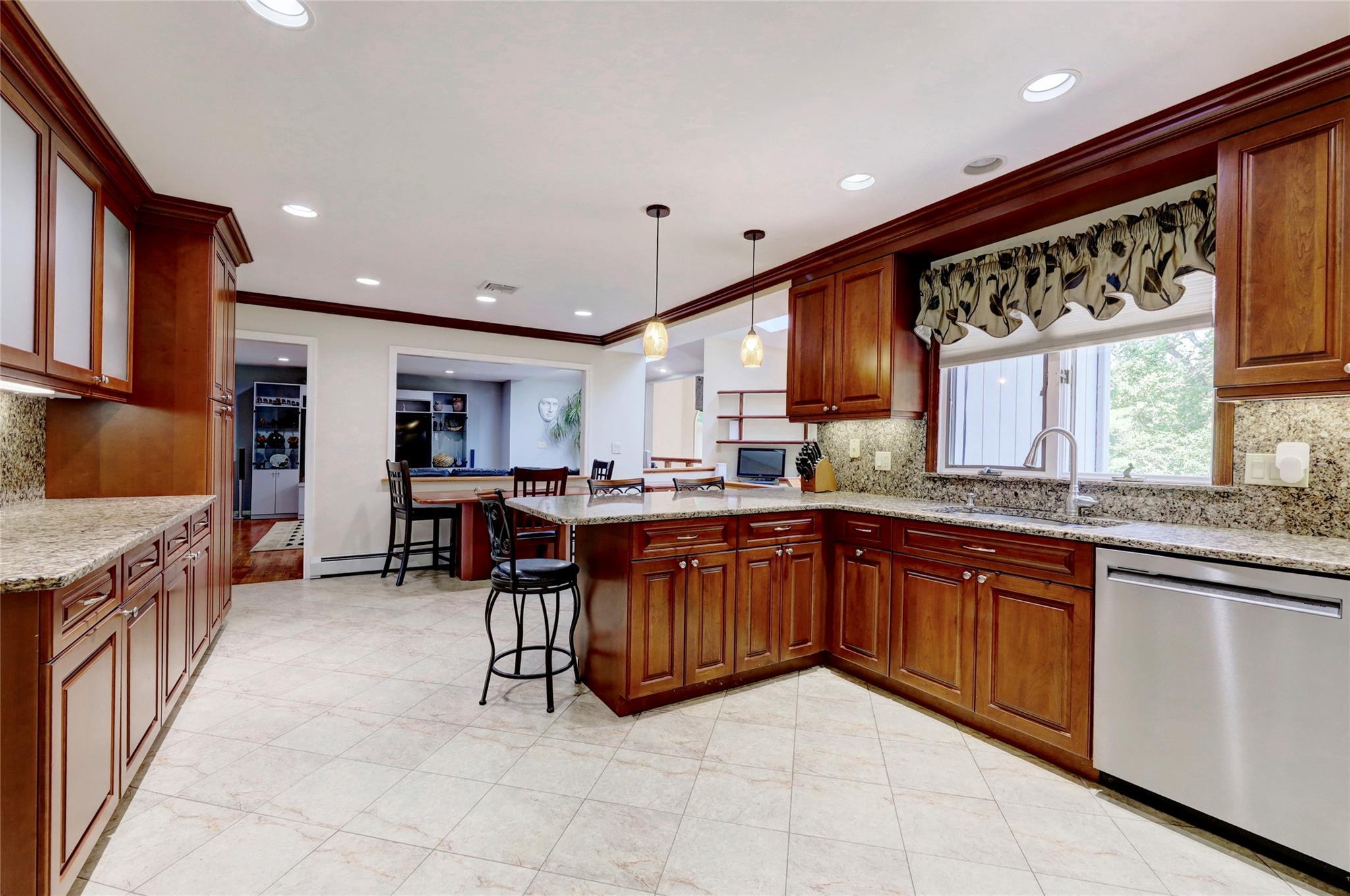 Single Family Snowdrop  Rockland County, NY 10956, MLS-877668-4