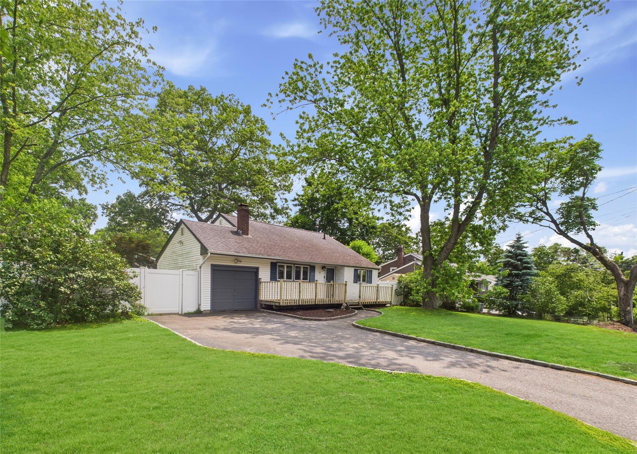 Single Family Huron  Suffolk County, NY 11776, MLS-877671-2