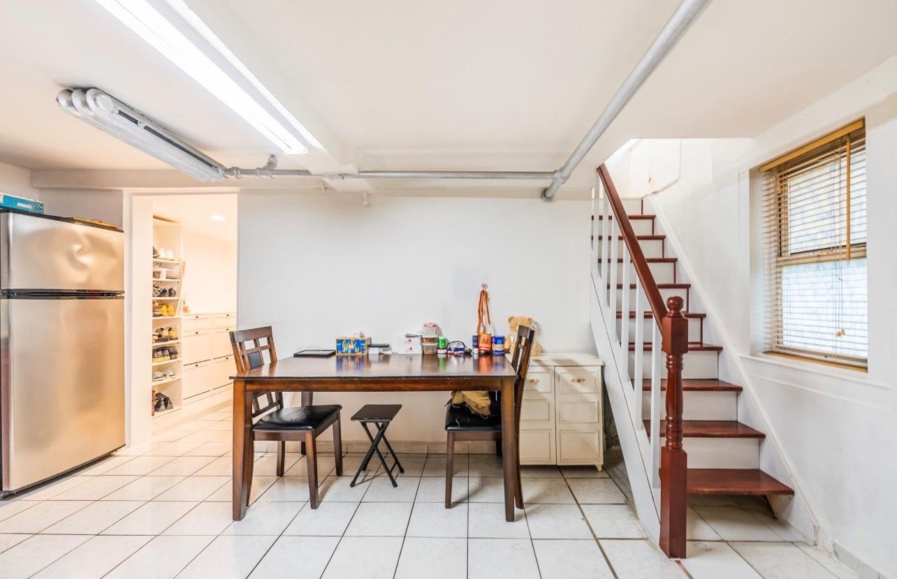 Single Family 75th St  Queens, NY 11379, MLS-877678-10