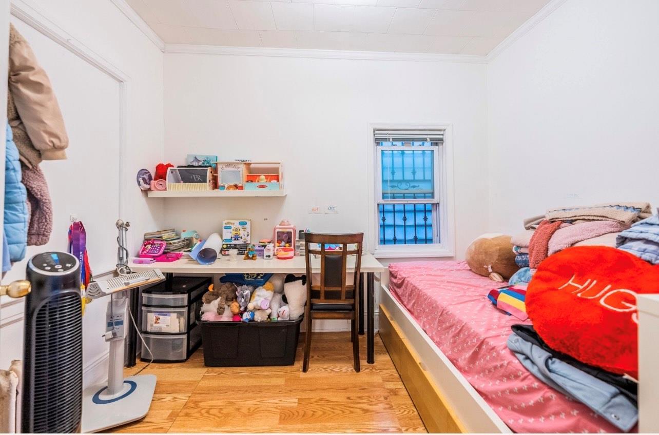 Single Family 75th St  Queens, NY 11379, MLS-877678-15