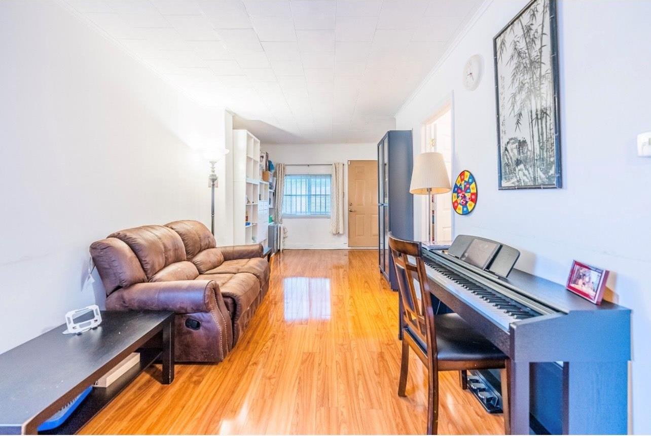 Single Family 75th St  Queens, NY 11379, MLS-877678-2