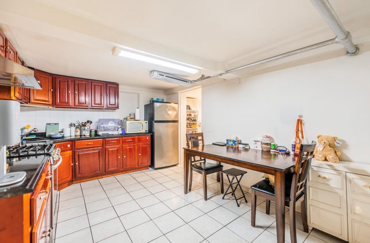Single Family 75th St  Queens, NY 11379, MLS-877678-8