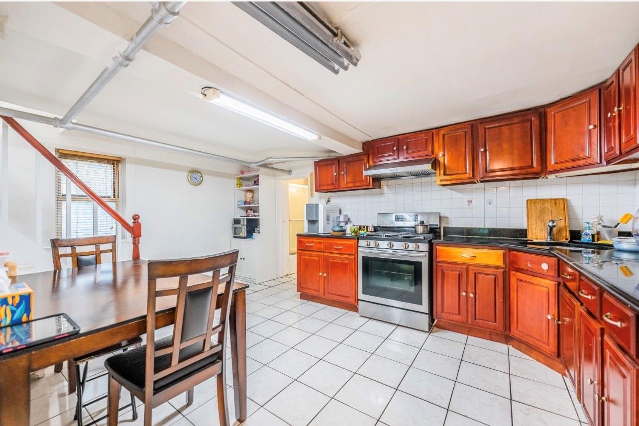 Single Family 75th St  Queens, NY 11379, MLS-877678-9