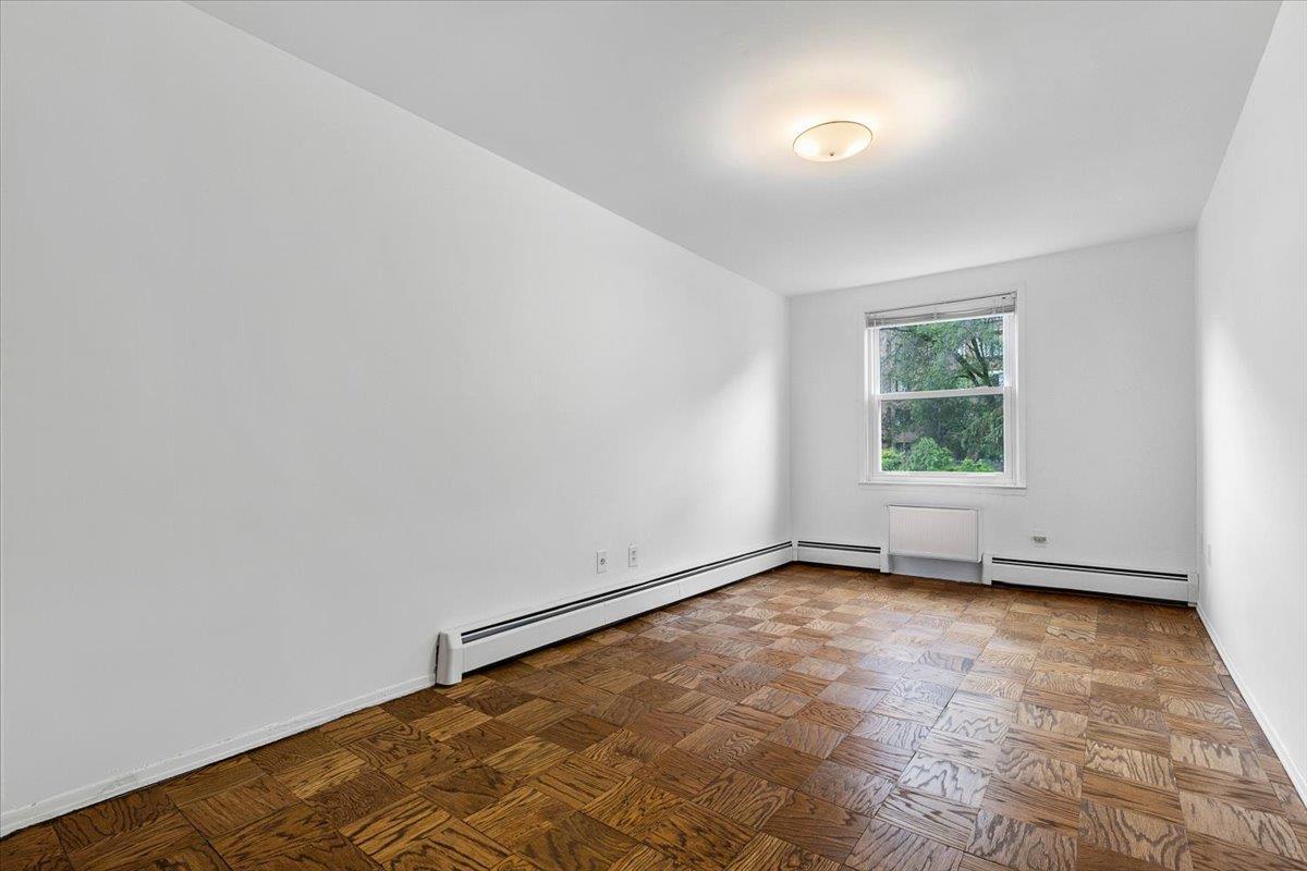 Single Family 231st  Bronx, NY 10463, MLS-877680-12