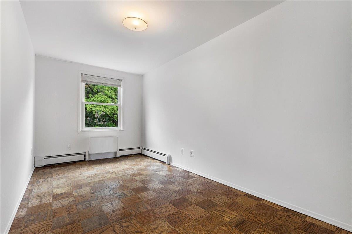 Single Family 231st  Bronx, NY 10463, MLS-877680-14
