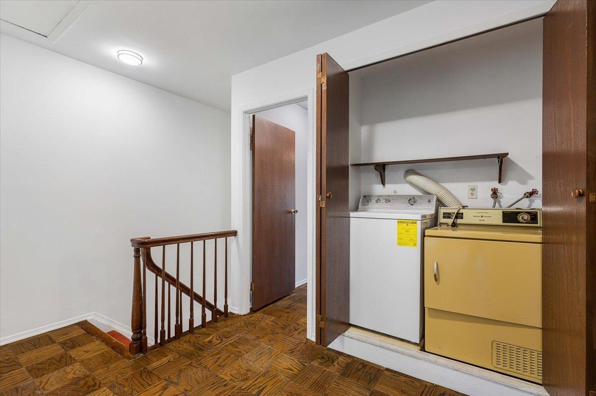 Single Family 231st  Bronx, NY 10463, MLS-877680-15