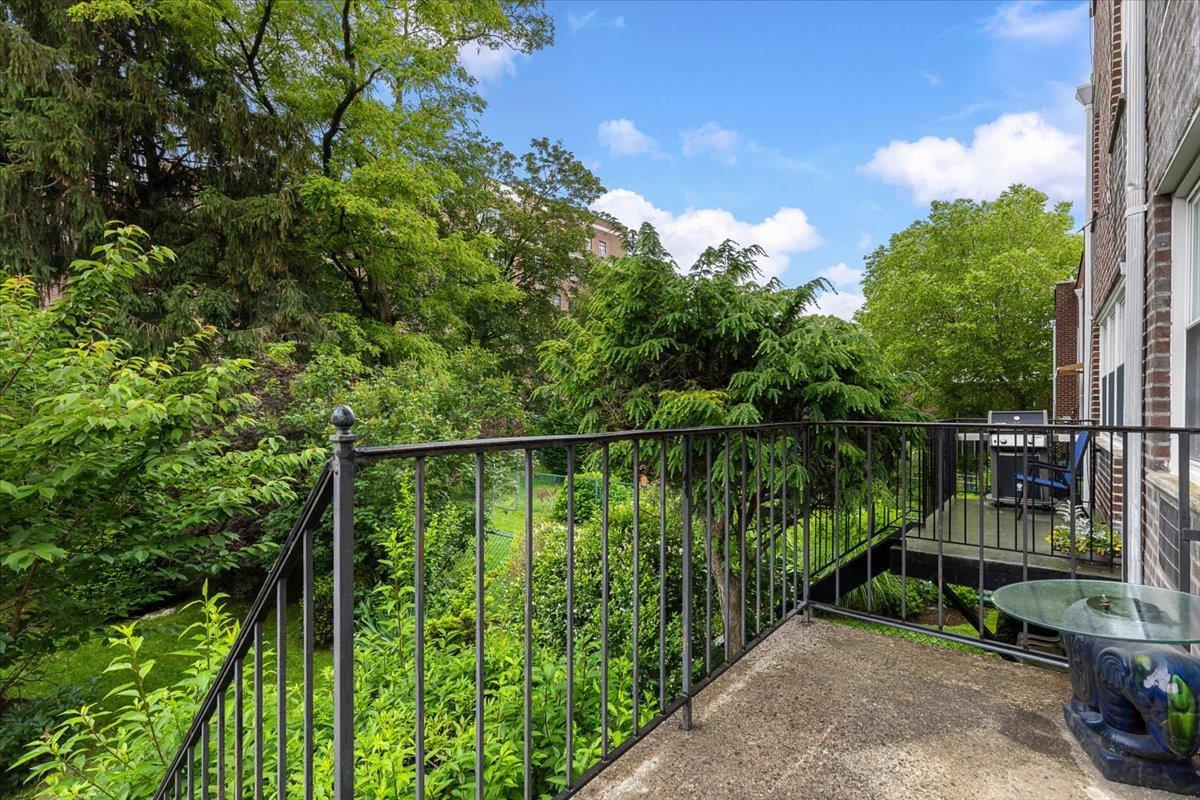 Single Family 231st  Bronx, NY 10463, MLS-877680-16