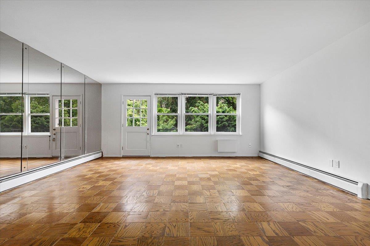 Single Family 231st  Bronx, NY 10463, MLS-877680-6