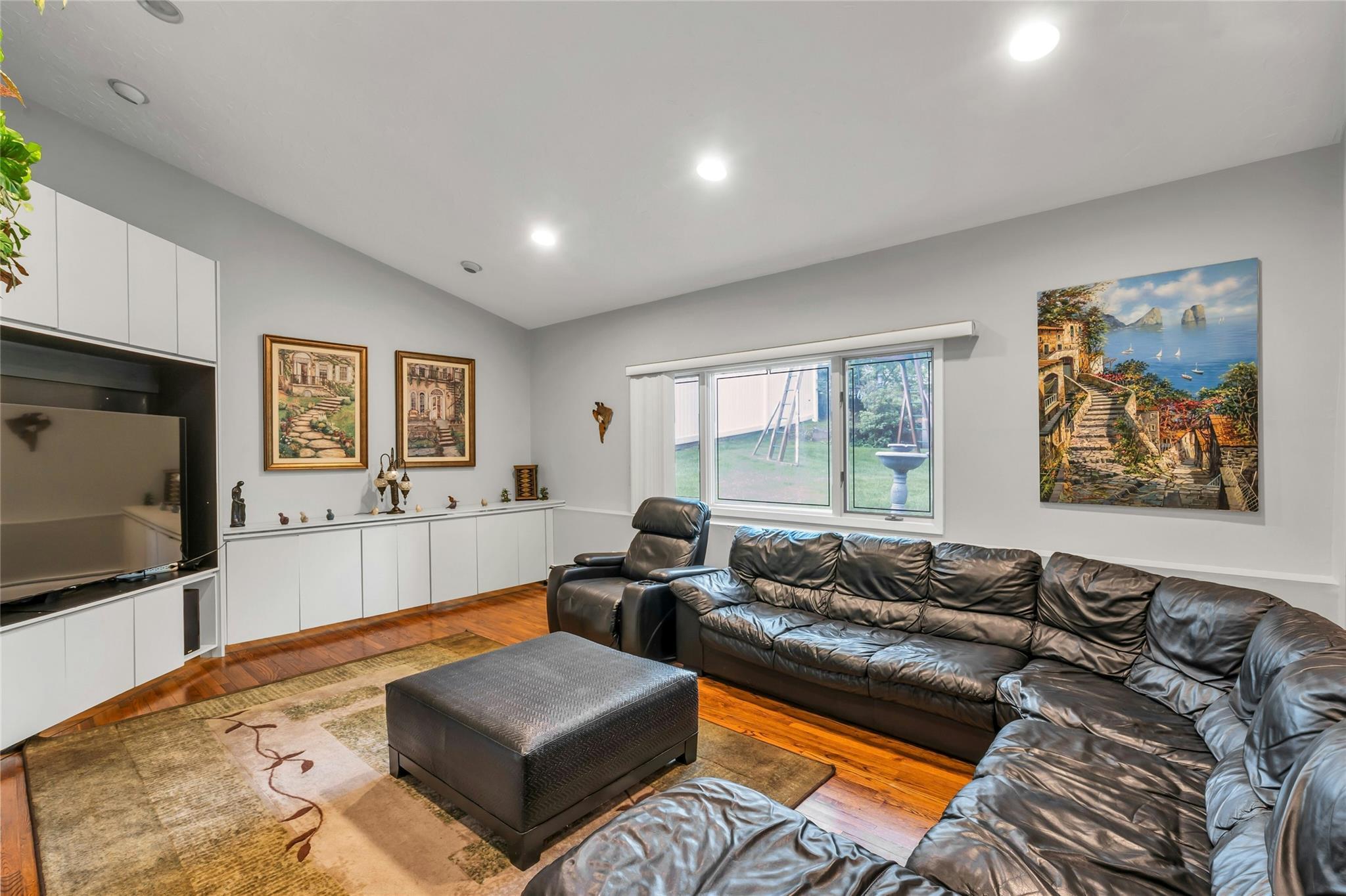 Single Family Harvard  Nassau County, NY 11803, MLS-877694-11