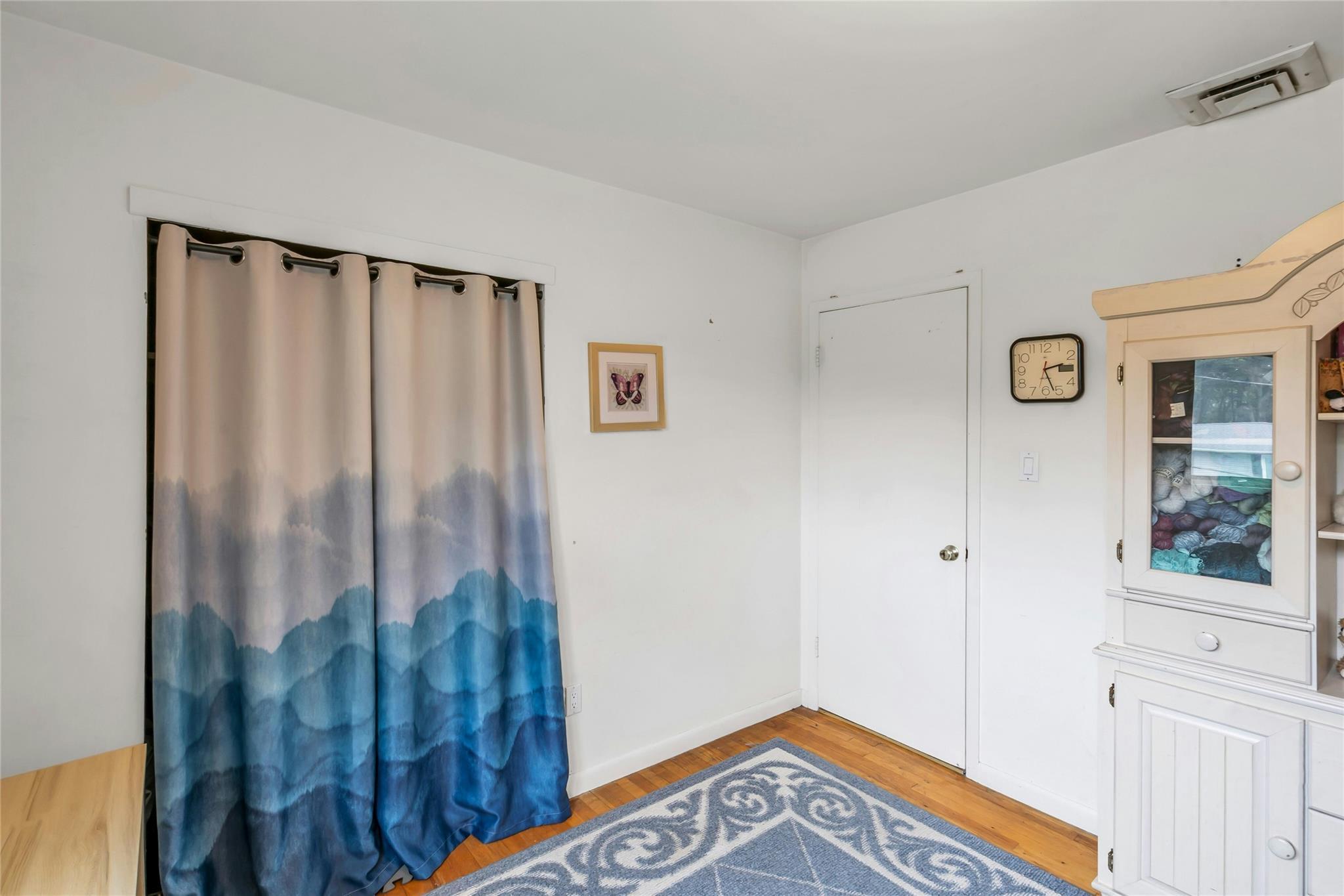 Single Family Harvard  Nassau County, NY 11803, MLS-877694-18