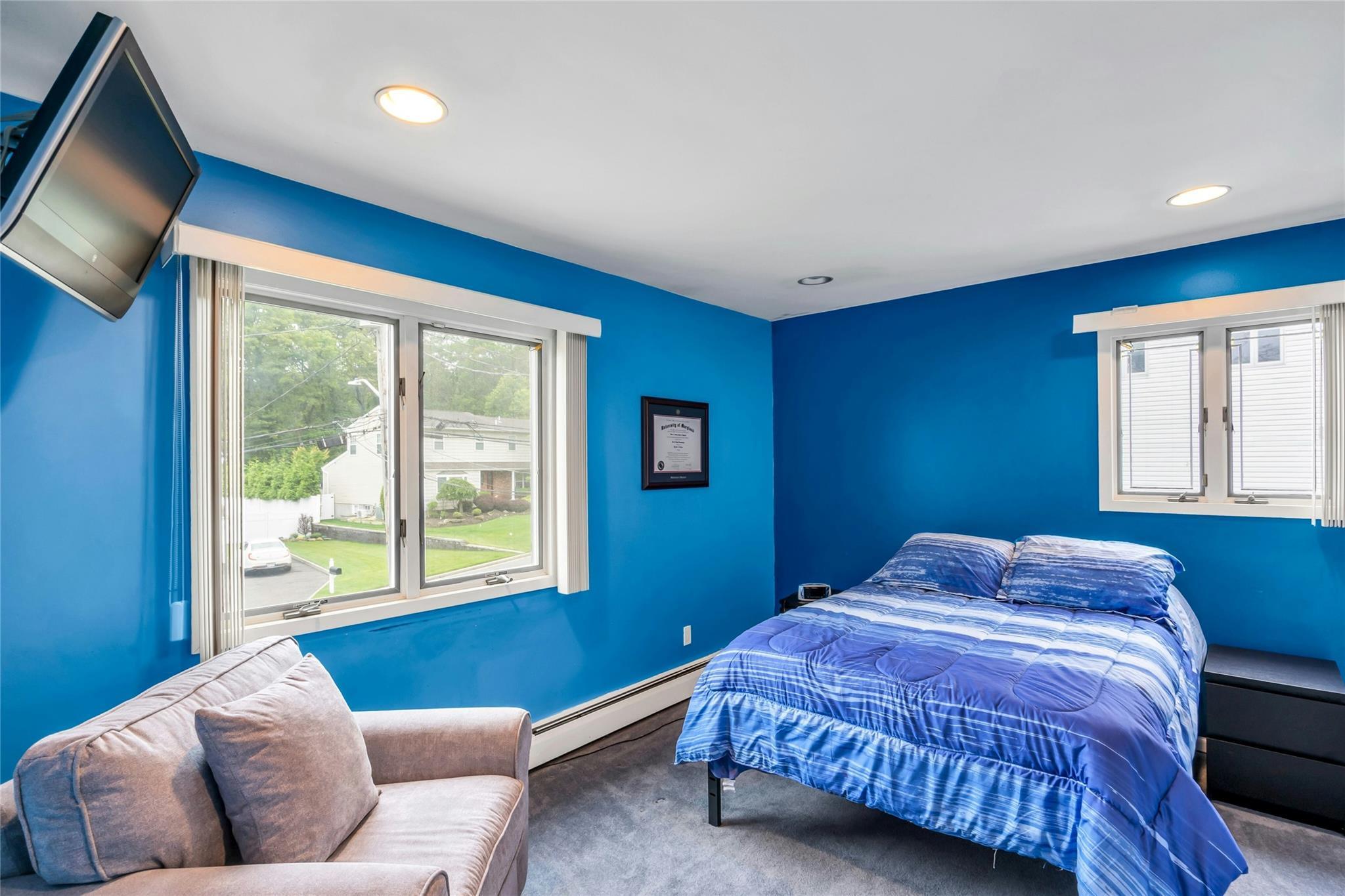 Single Family Harvard  Nassau County, NY 11803, MLS-877694-19