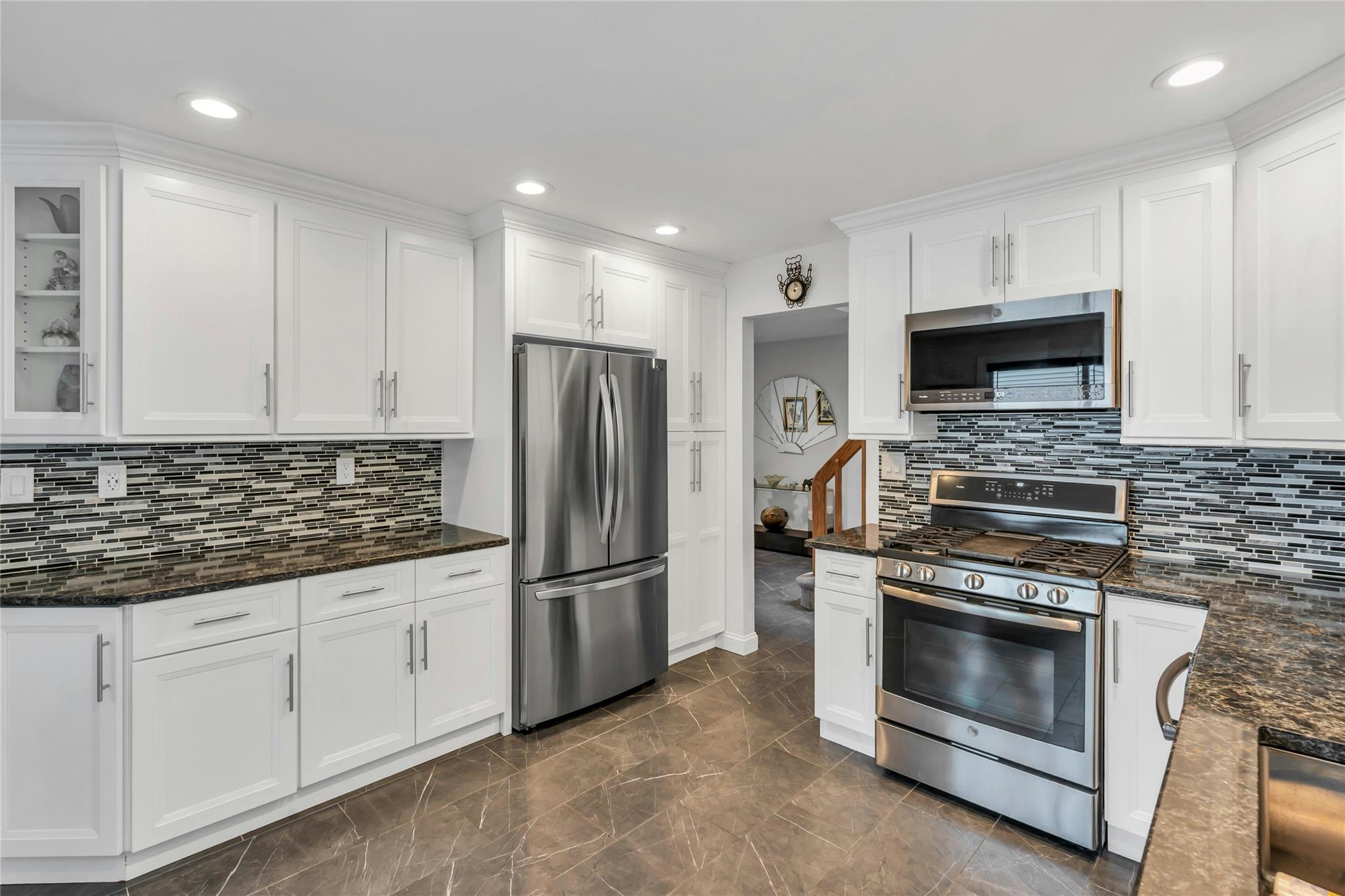 Single Family Harvard  Nassau County, NY 11803, MLS-877694-8