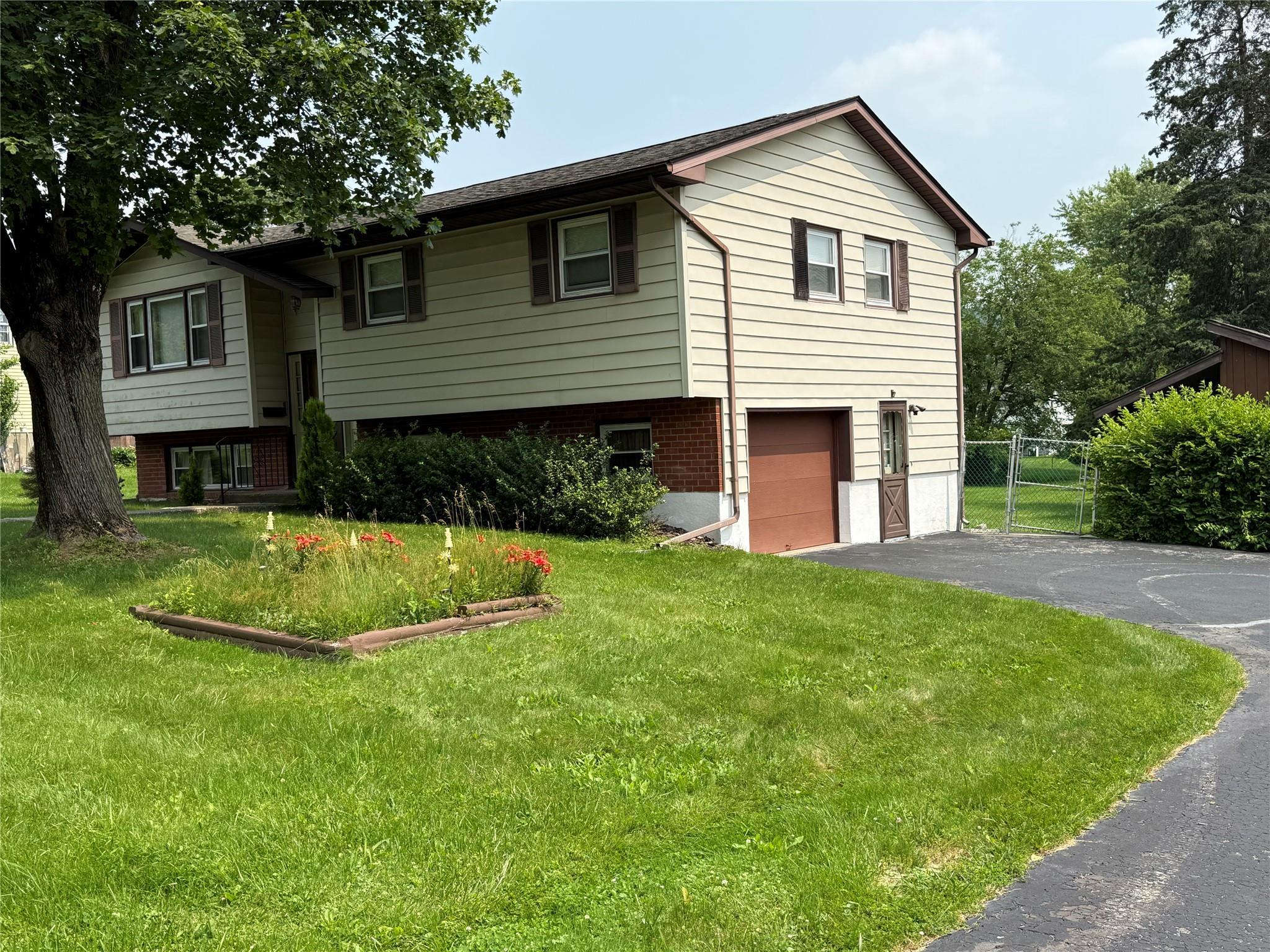 Single Family Derick  Dutchess County, NY 12524, MLS-877731-31