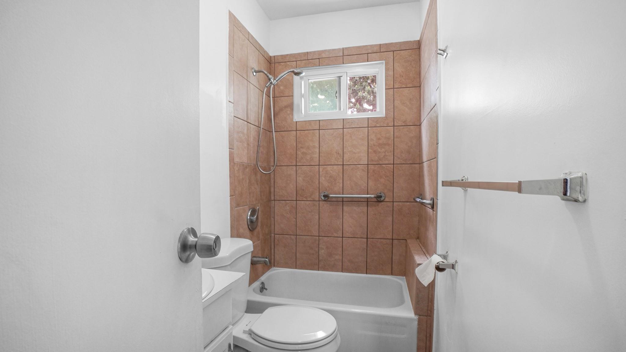 Single Family 184th  Queens, NY 11423, MLS-877755-10