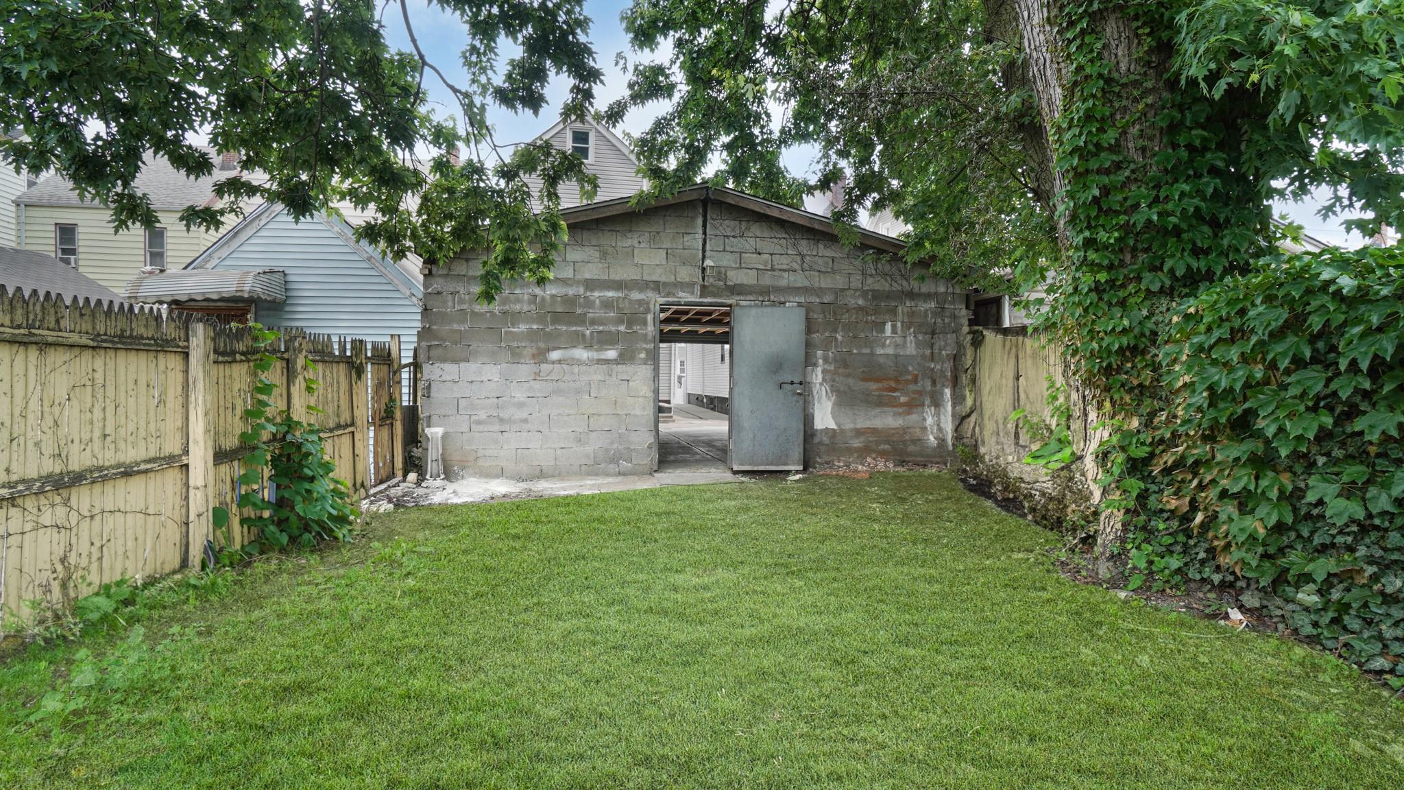 Single Family 184th  Queens, NY 11423, MLS-877755-33