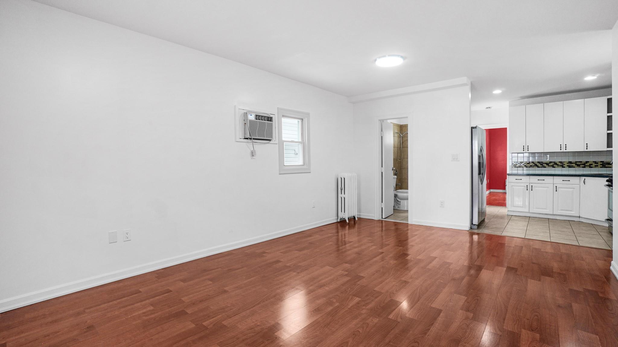 Single Family 184th  Queens, NY 11423, MLS-877755-6