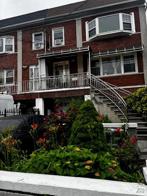 Single Family 233  Bronx, NY 10466, MLS-877775-2