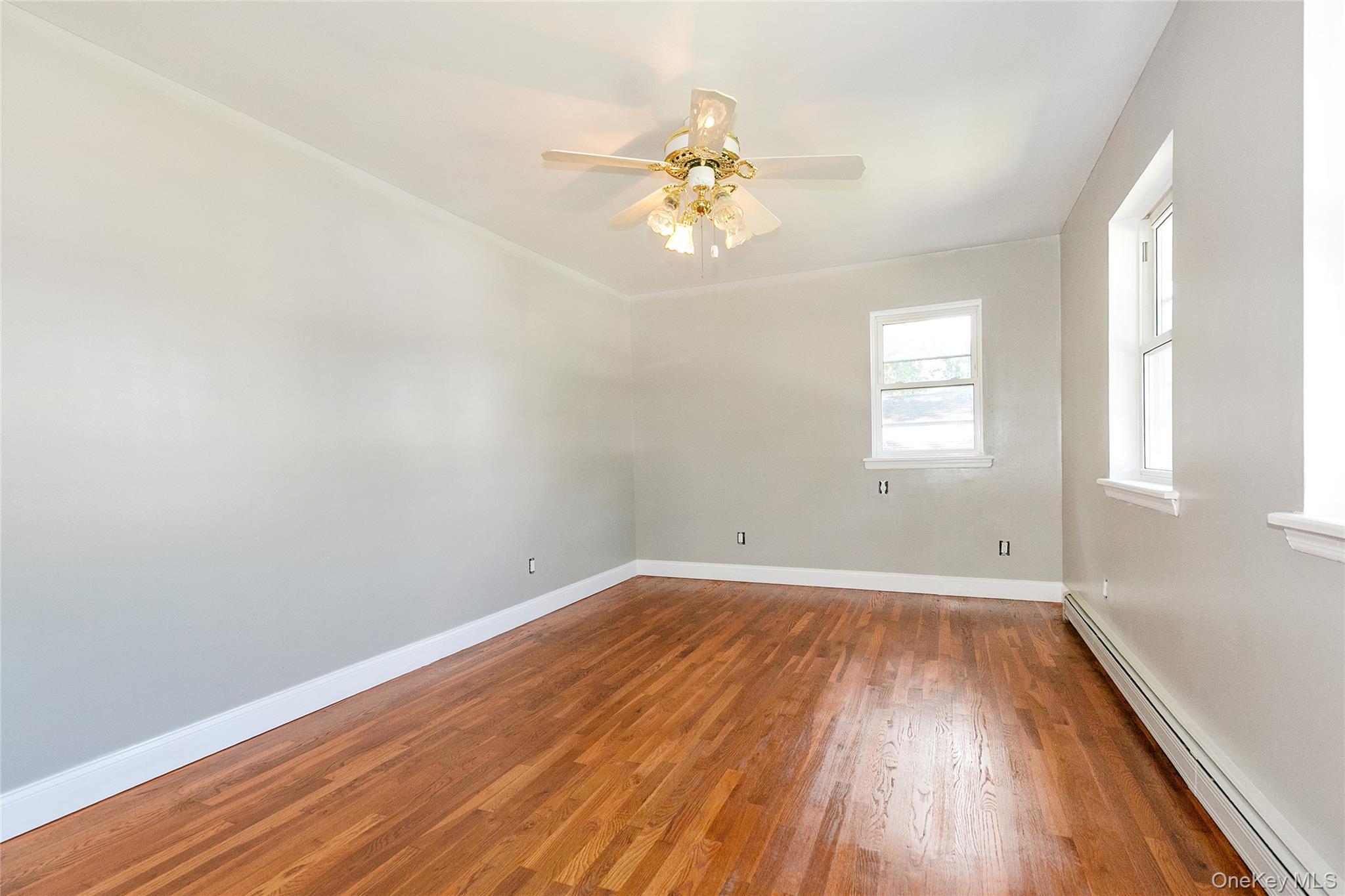 Single Family Brookdale Nassau County, NY 11542, MLS-877788-30