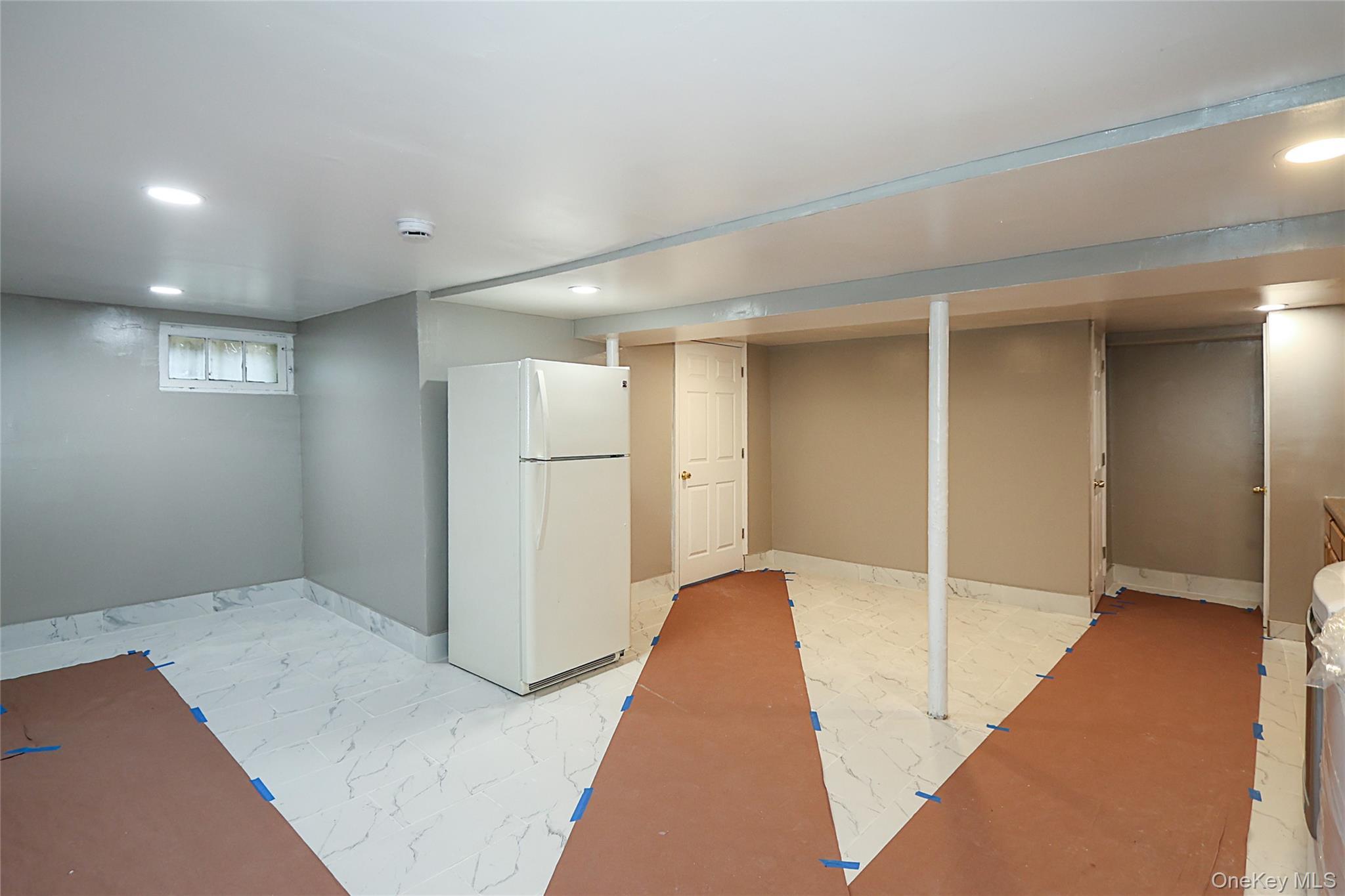 Single Family Brookdale Nassau County, NY 11542, MLS-877788-41