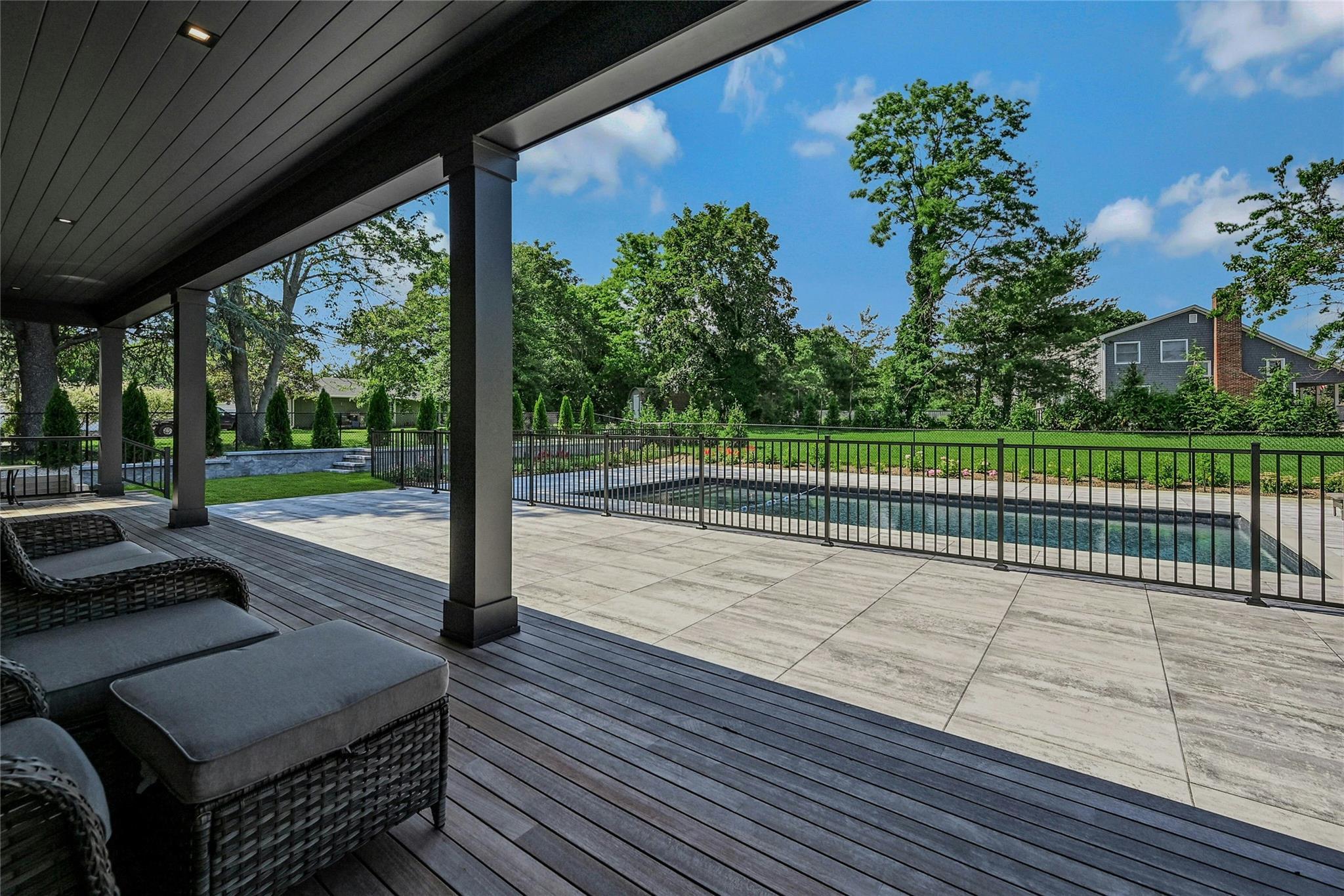 Single Family Glenn  Suffolk County, NY 11971, MLS-877793-33