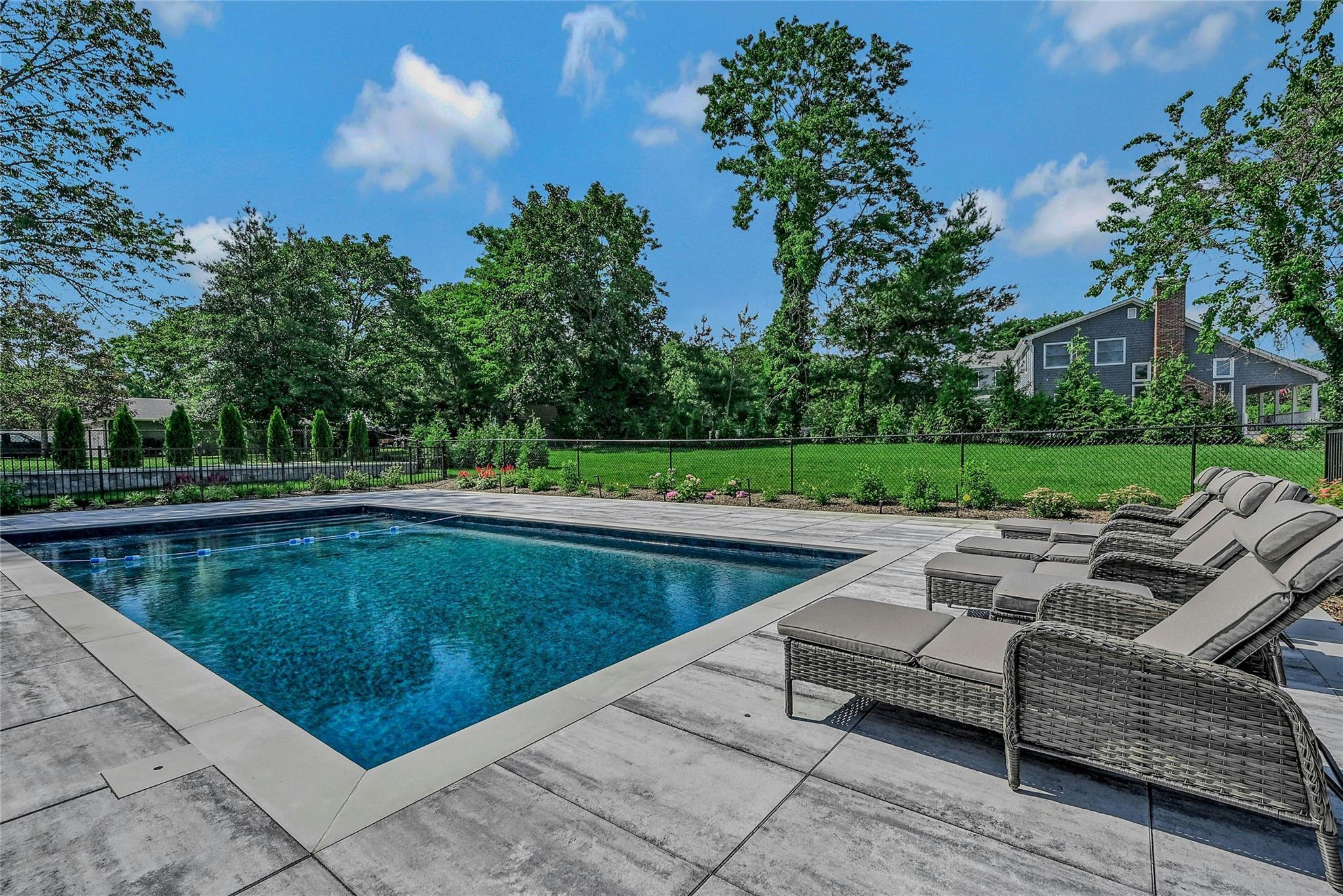 Single Family Glenn  Suffolk County, NY 11971, MLS-877793-34