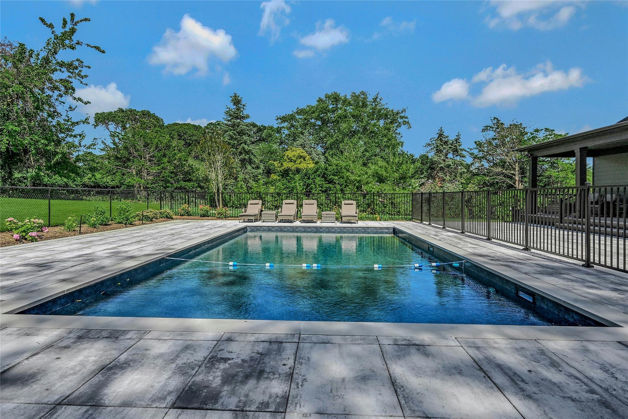 Single Family Glenn  Suffolk County, NY 11971, MLS-877793-35