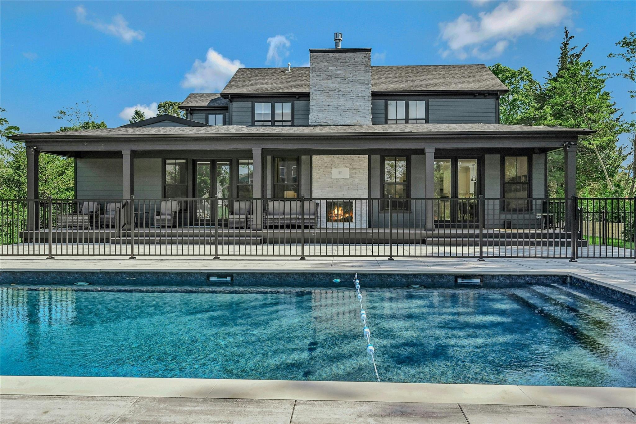 Single Family Glenn  Suffolk County, NY 11971, MLS-877793-37