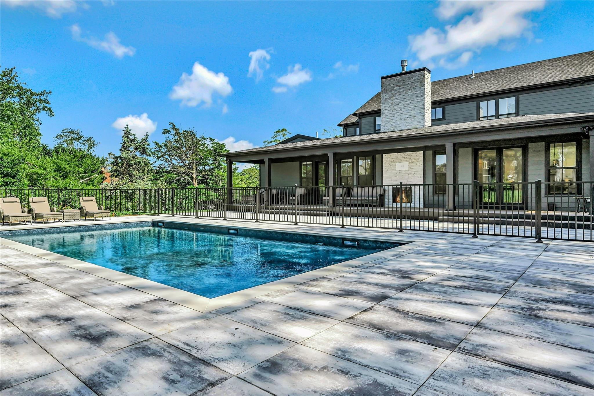 Single Family Glenn  Suffolk County, NY 11971, MLS-877793-4